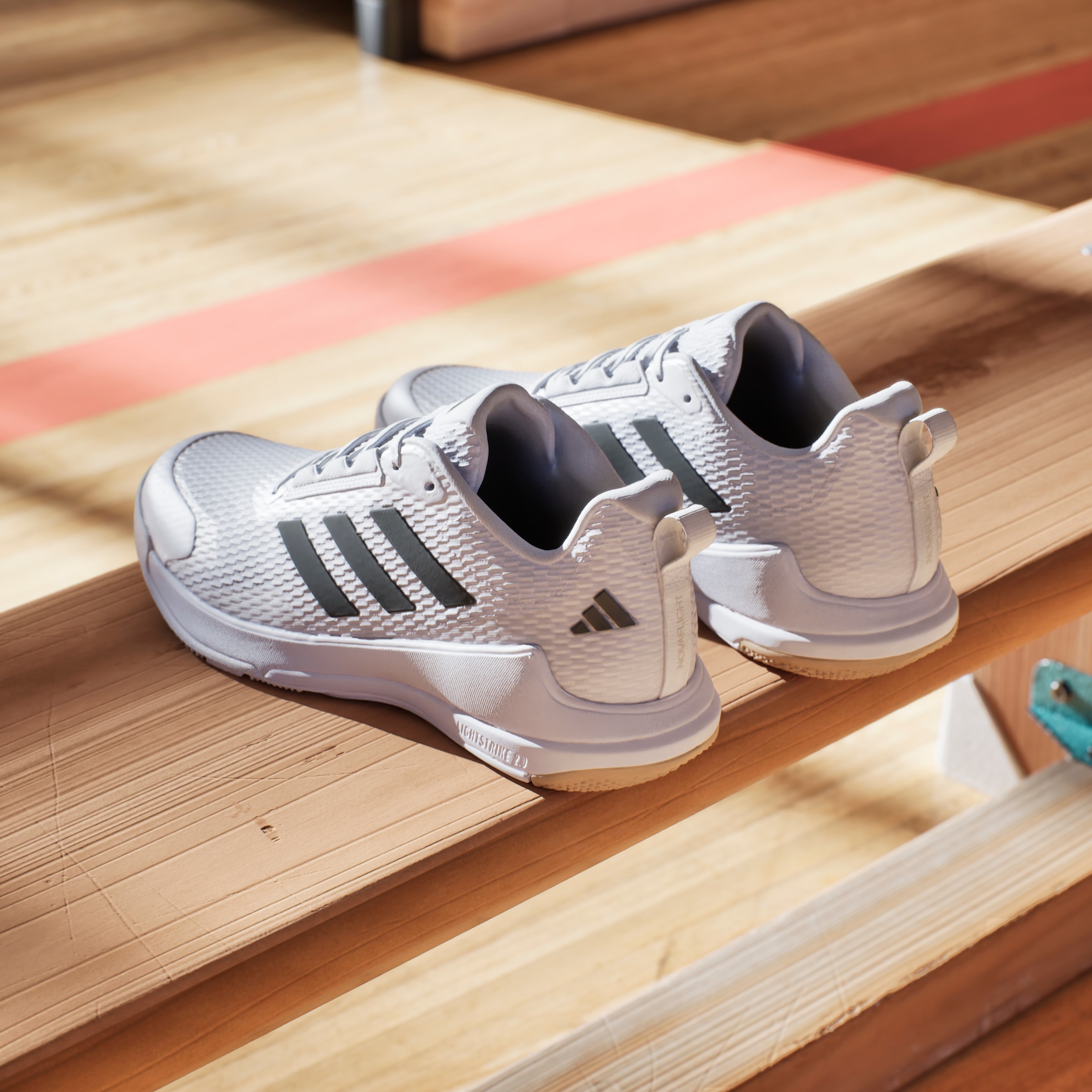 adidas Performance Indoorschuh »NOVAFLIGHT 2 INDOOR«, besonders geeignet für Volleyball