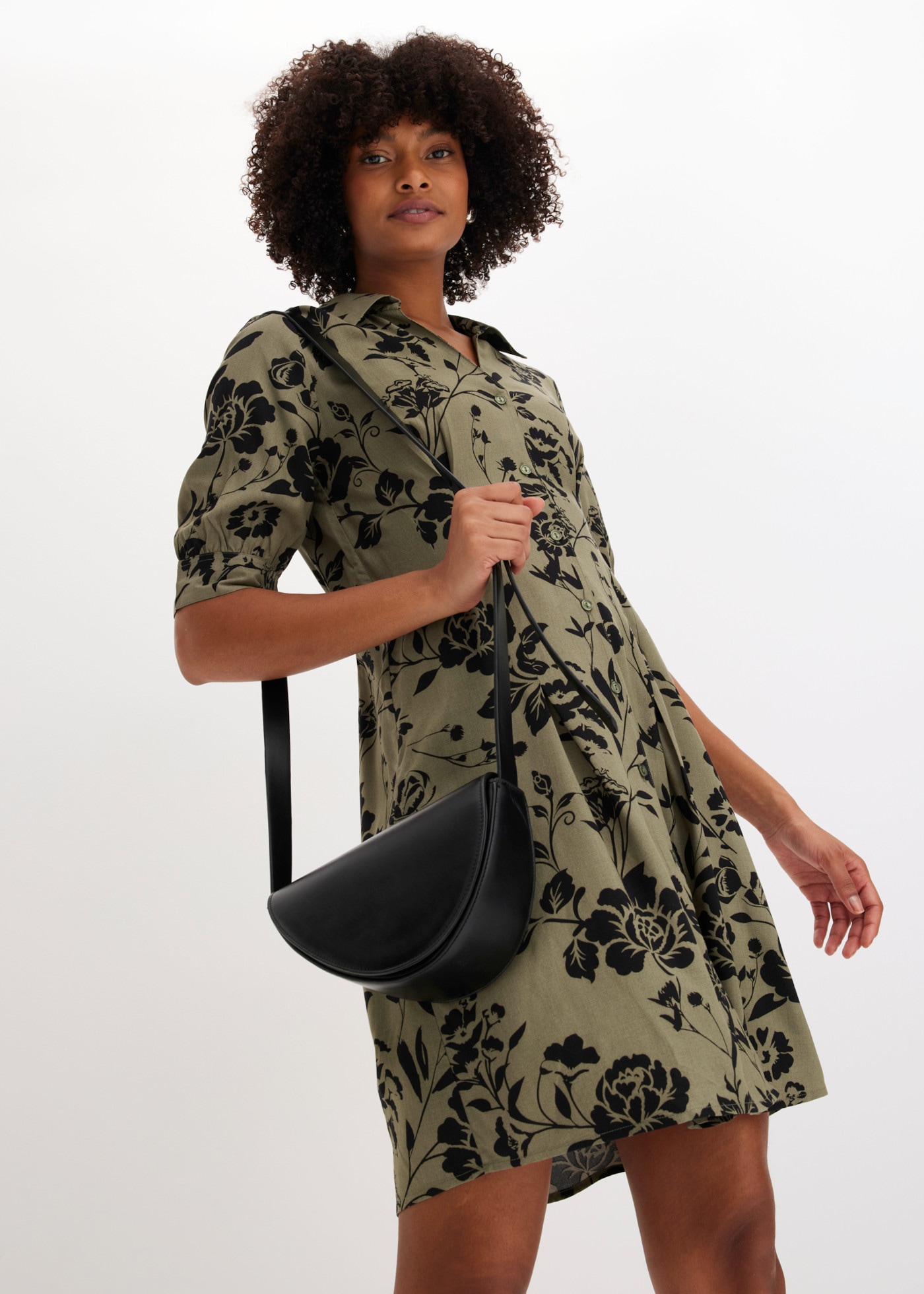 bonprix Blusenkleid aus Viskose, mit Knopfleiste, ausgestellte Passform, mit 3/4-Ärmeln
