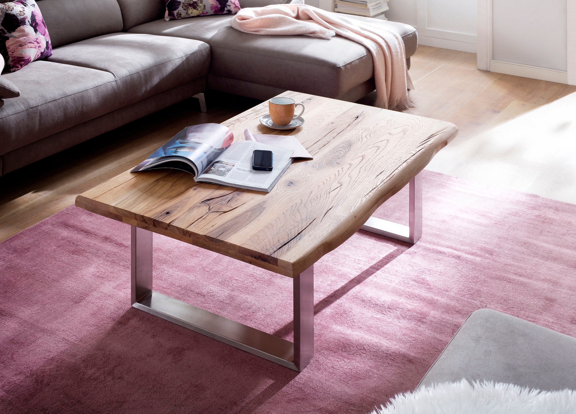 Image of MCA furniture Couchtisch, Couchtisch Massivholz mit Baumkante bei Ackermann Versand Schweiz