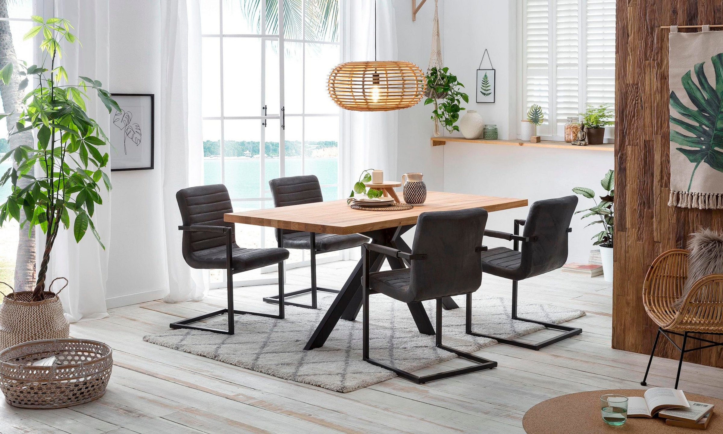 Home affaire Table de salle à manger »New York« avec pied moderne en forme d’araignée
