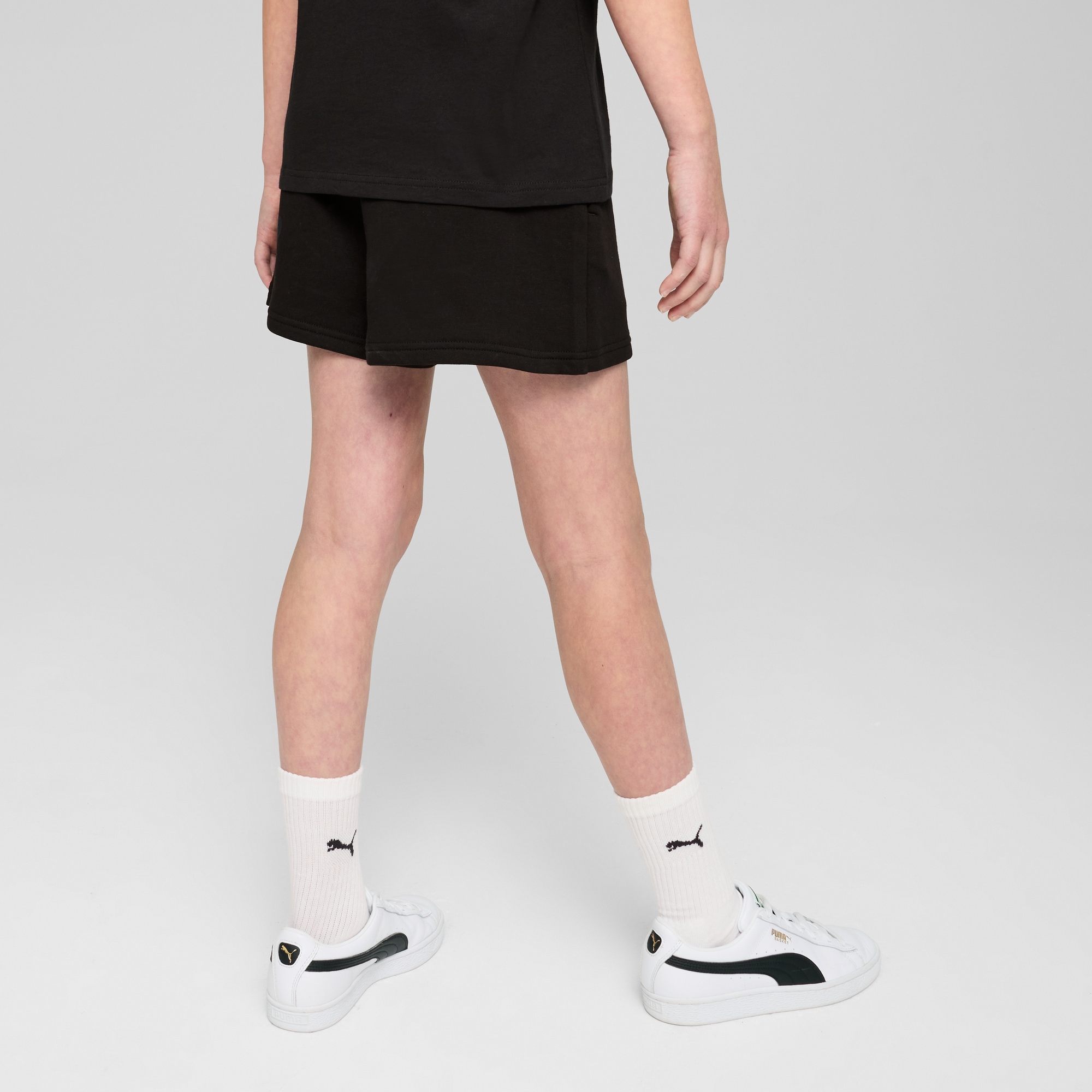PUMA Sweatshorts »ESS SMALL NO 1 LOGO SHORTS TR G«  Regular Fit, mit geripptem Bund, mit Seitenschlitzen