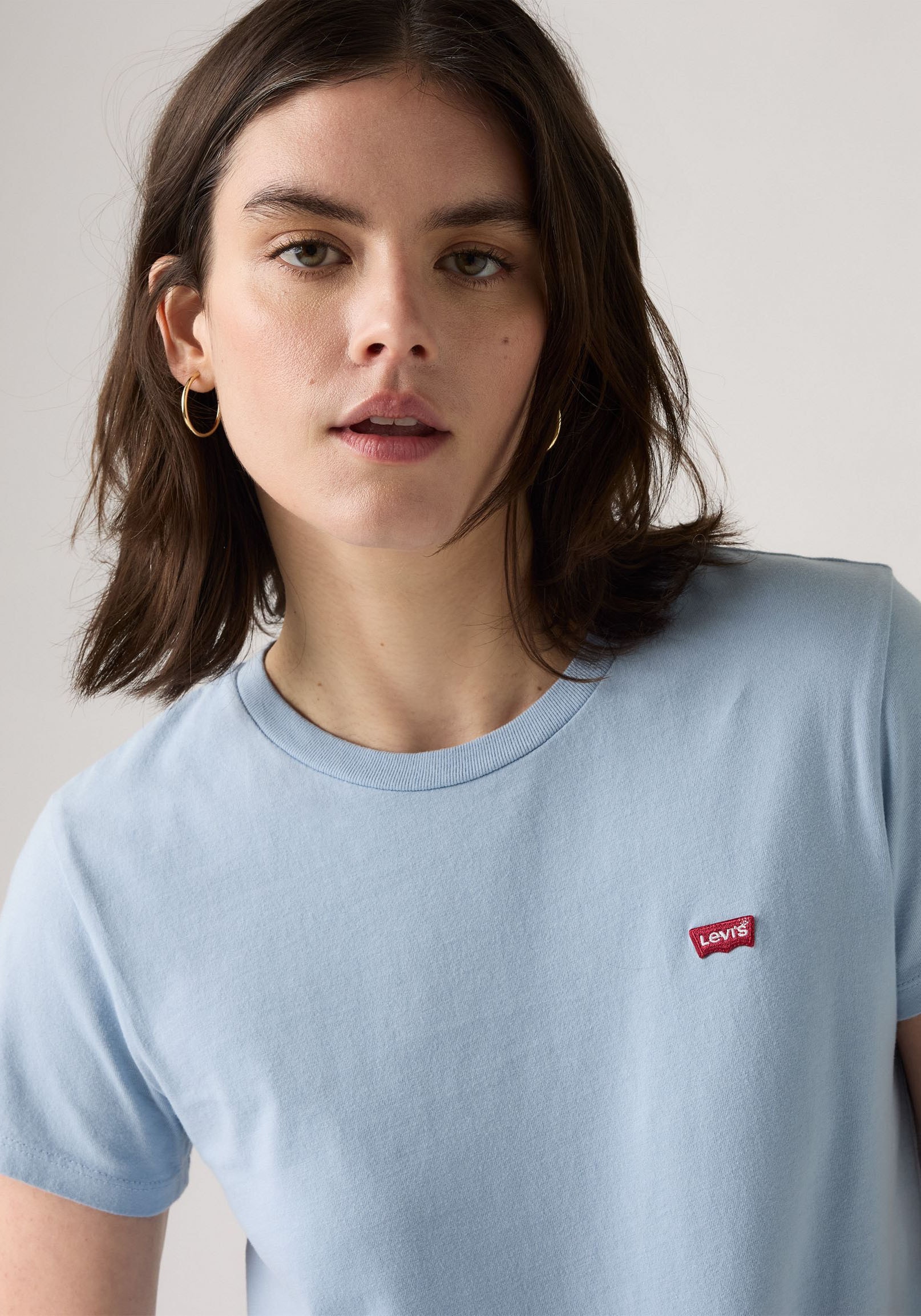 Levi's® T-shirt »TEE Minilogo« mit kleiner Logostickerei