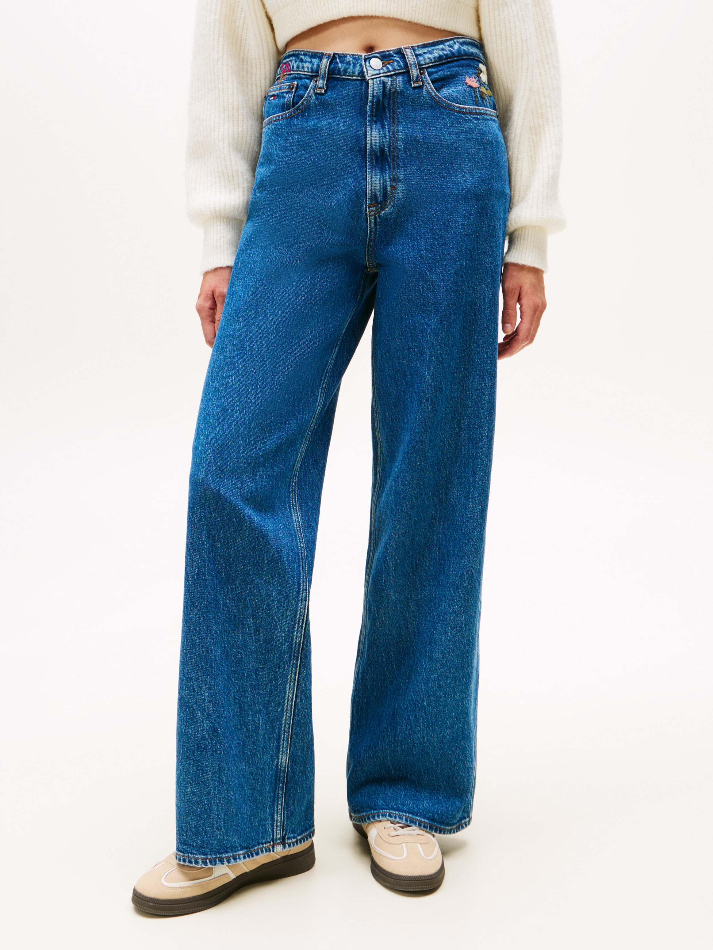 Image of Tommy Jeans Loose-fit-Jeans "CLAIRE HR WD EMBRO BI4139"
