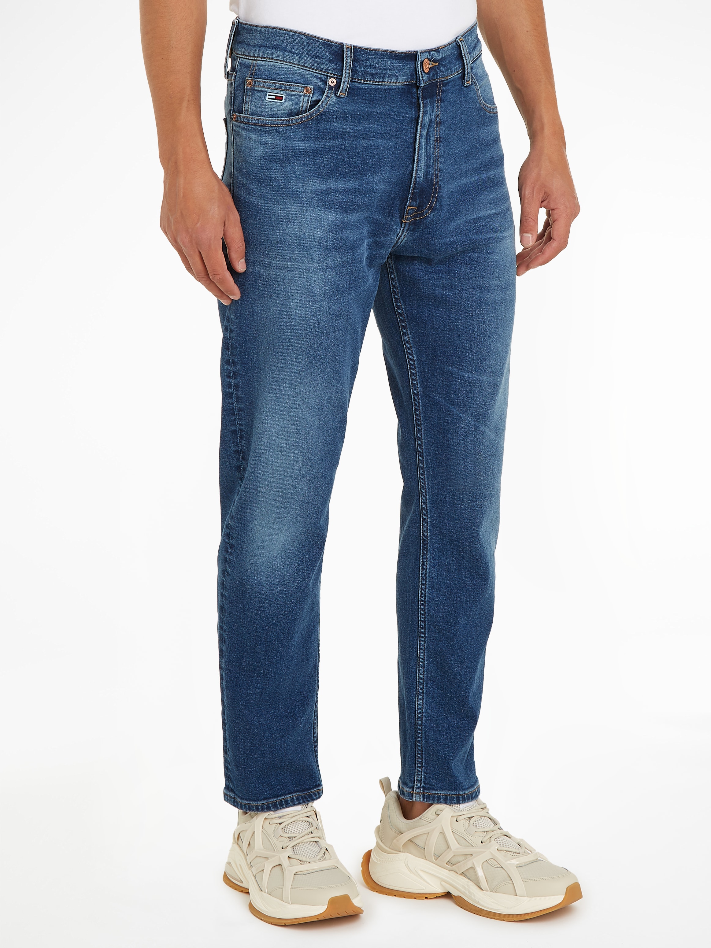 Tommy Jeans Dad-Jeans »DAD JEAN RGLR«, im 5-Pocket-Style