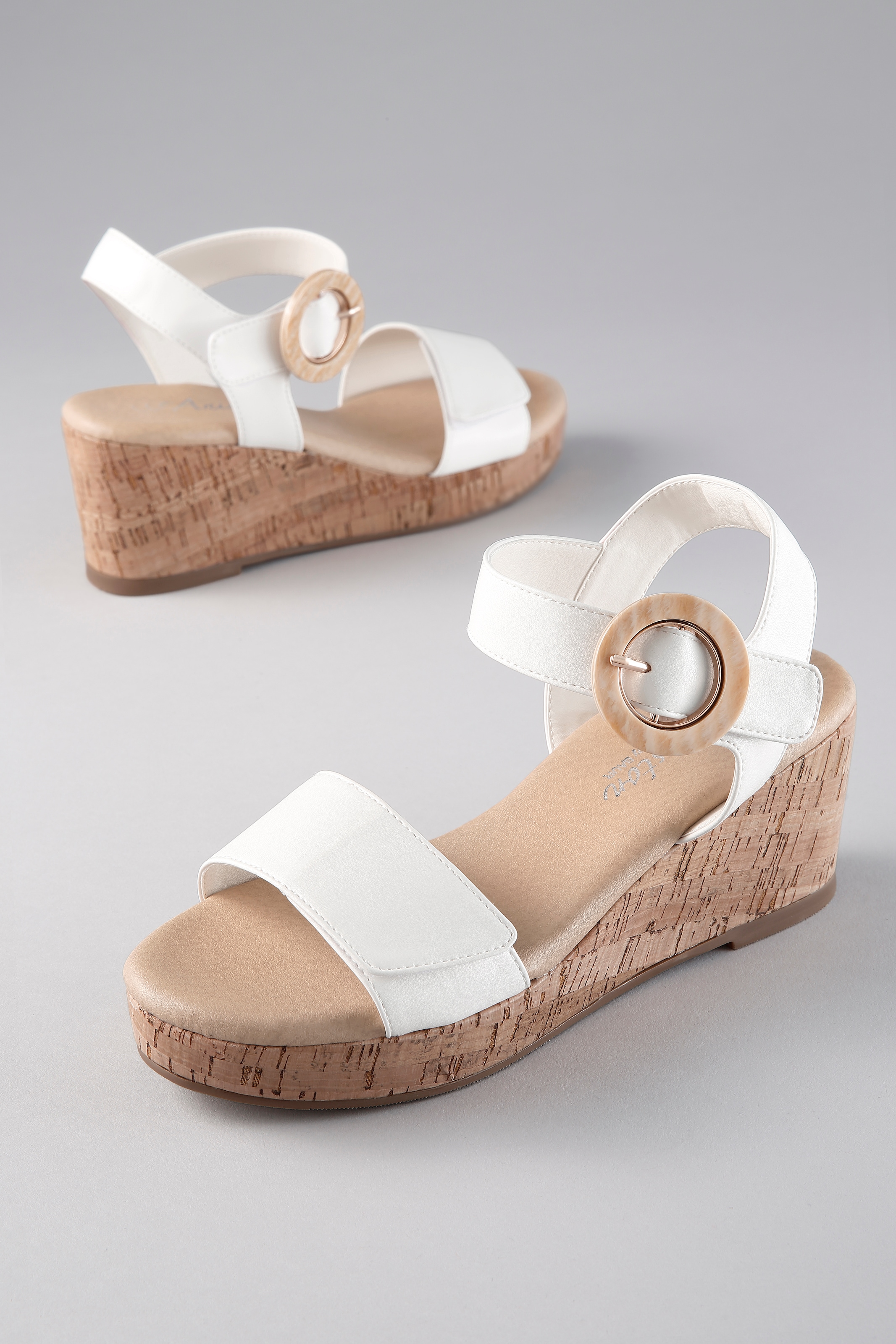 Image of Aniston SHOES Plateausandale Sommerschuh, Sandalette - NEUE KOLLEKTION