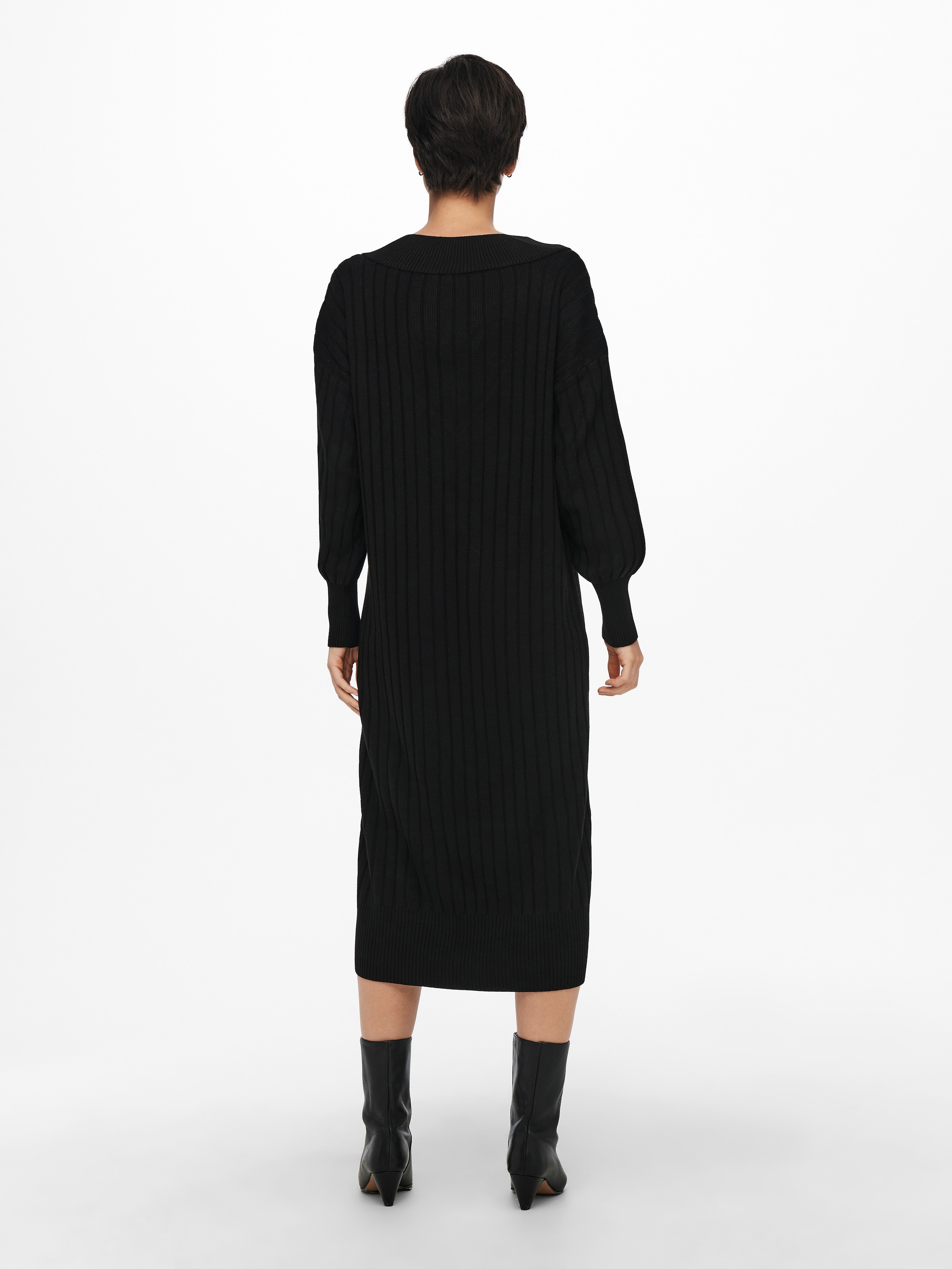 ONLY Strickkleid »ONLNEW TESSA L/S MIDI V DRESS« mit tiefem V-Ausschnitt mit breiter Blende