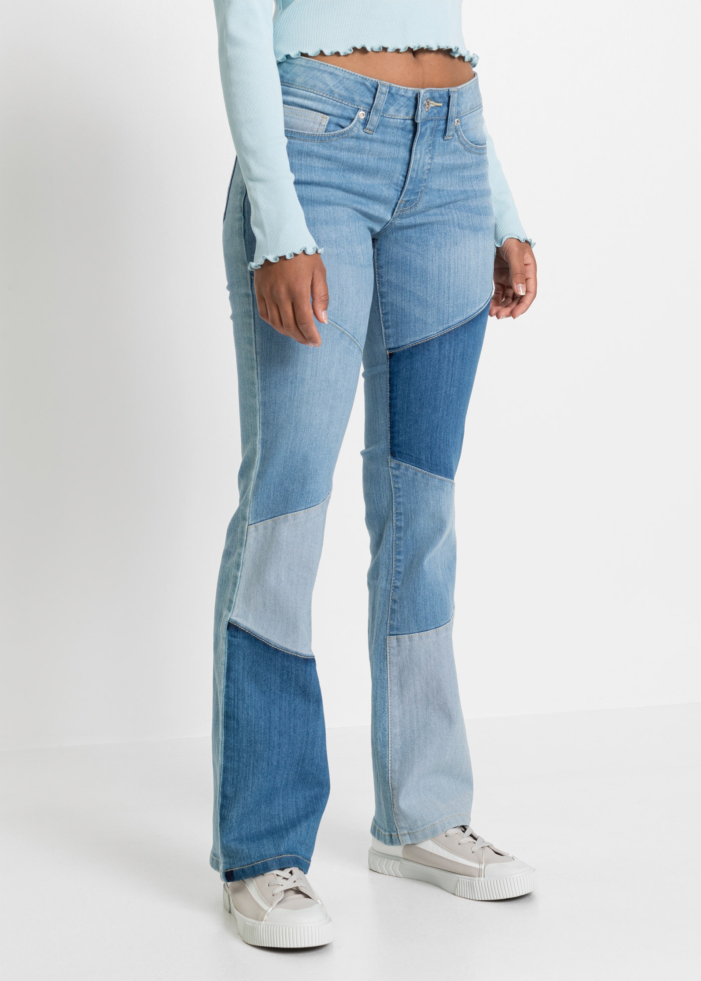 Image of bonprix Schlagjeans "Flared-Jeans Mid Waist" Regular Fit, Mid Waist, mit Elasthan-Anteil