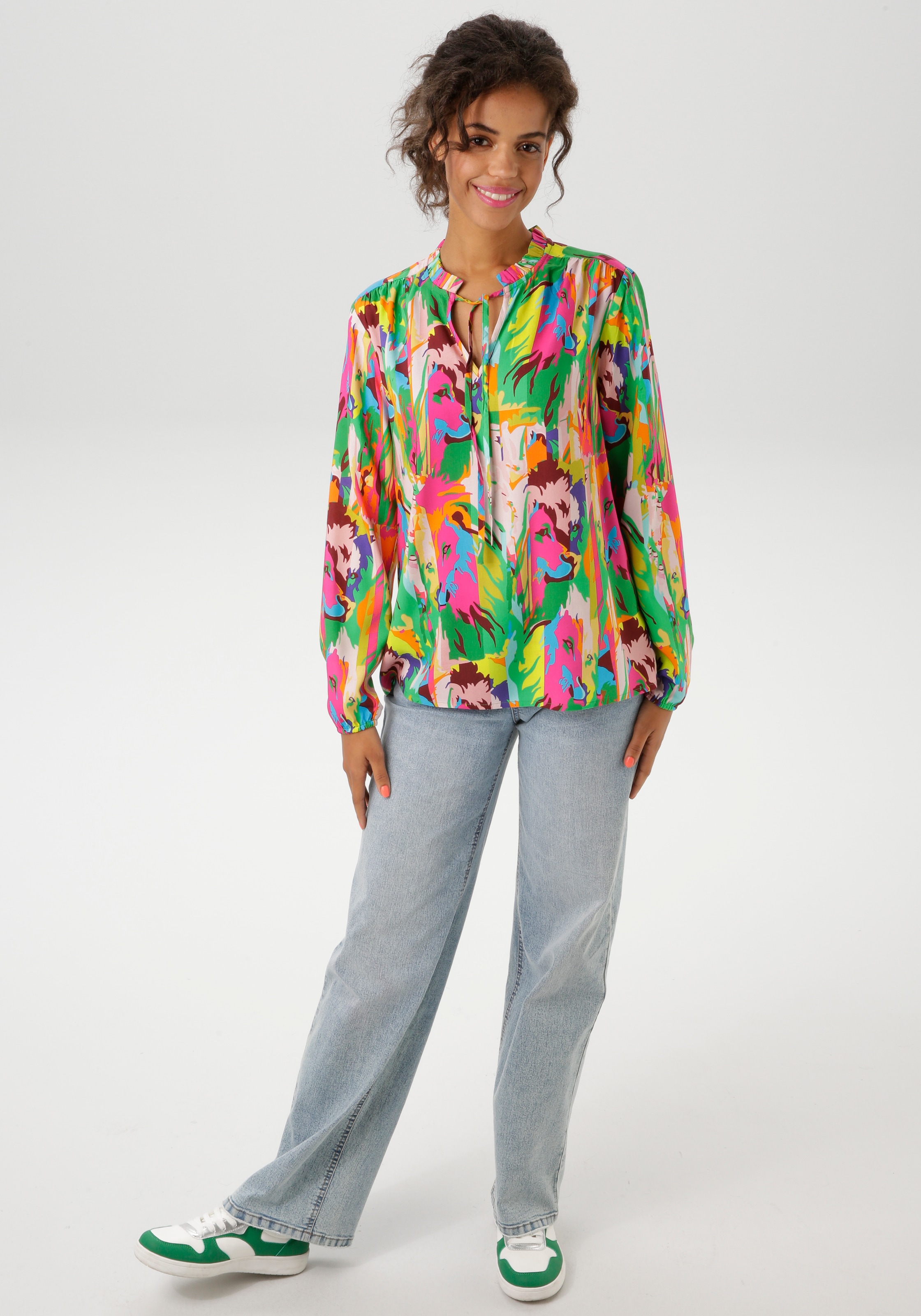 Aniston CASUAL Schlupfbluse, mit Löwenköpfen im farbenfrohen Dschungel-Print