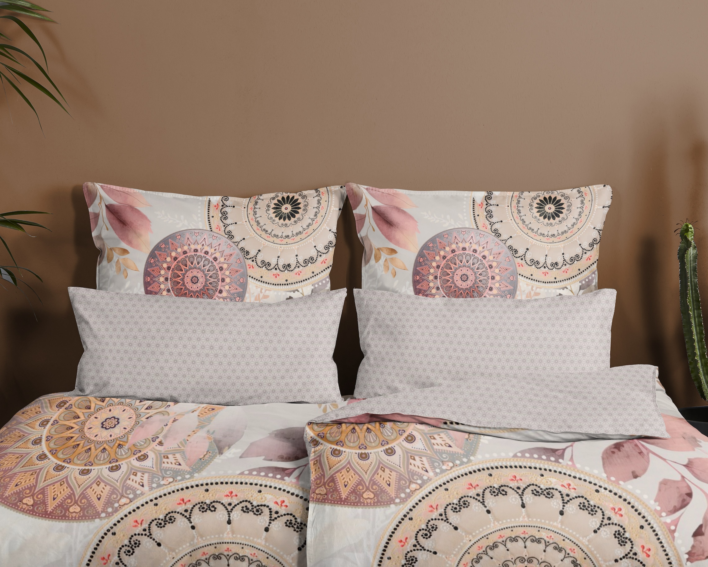 hip Wendebettwäsche »Afina«, Mako-Satin, Reissverschluss, Wendeoptik, Mandala, Neutral, Grau