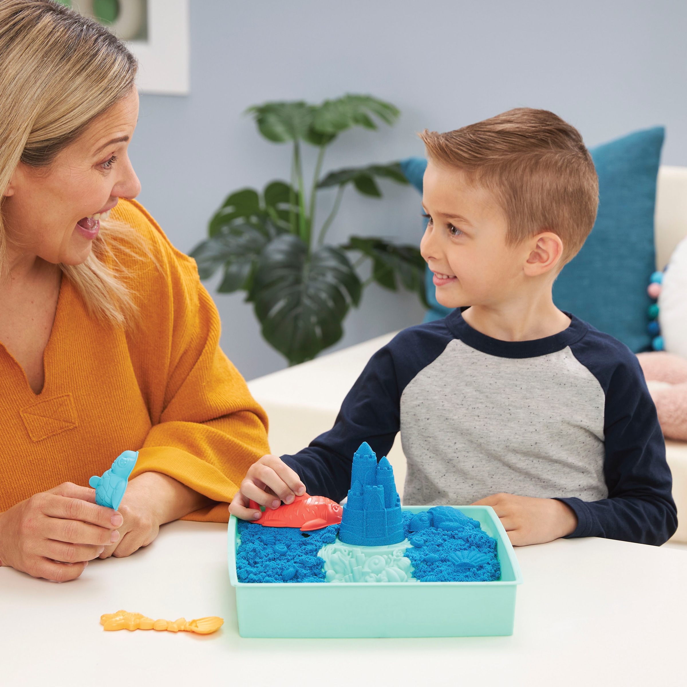 Spin Master Set créatif »Kinetic Sand - Box 454 g - Blau«