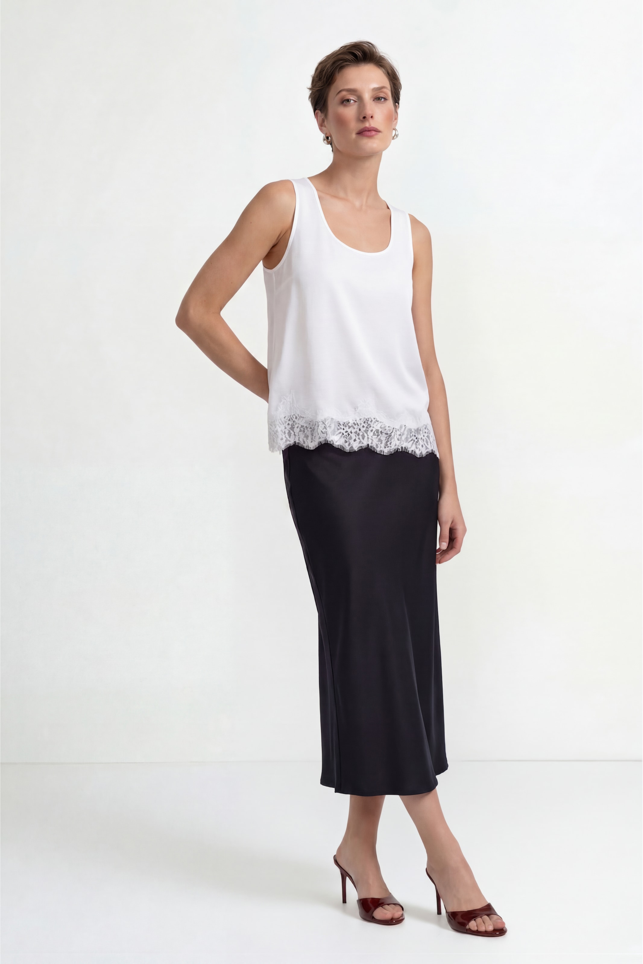 RICHROYAL Haut de chemise avec bordure en dentelle à l'ourlet, aspect satin élégant