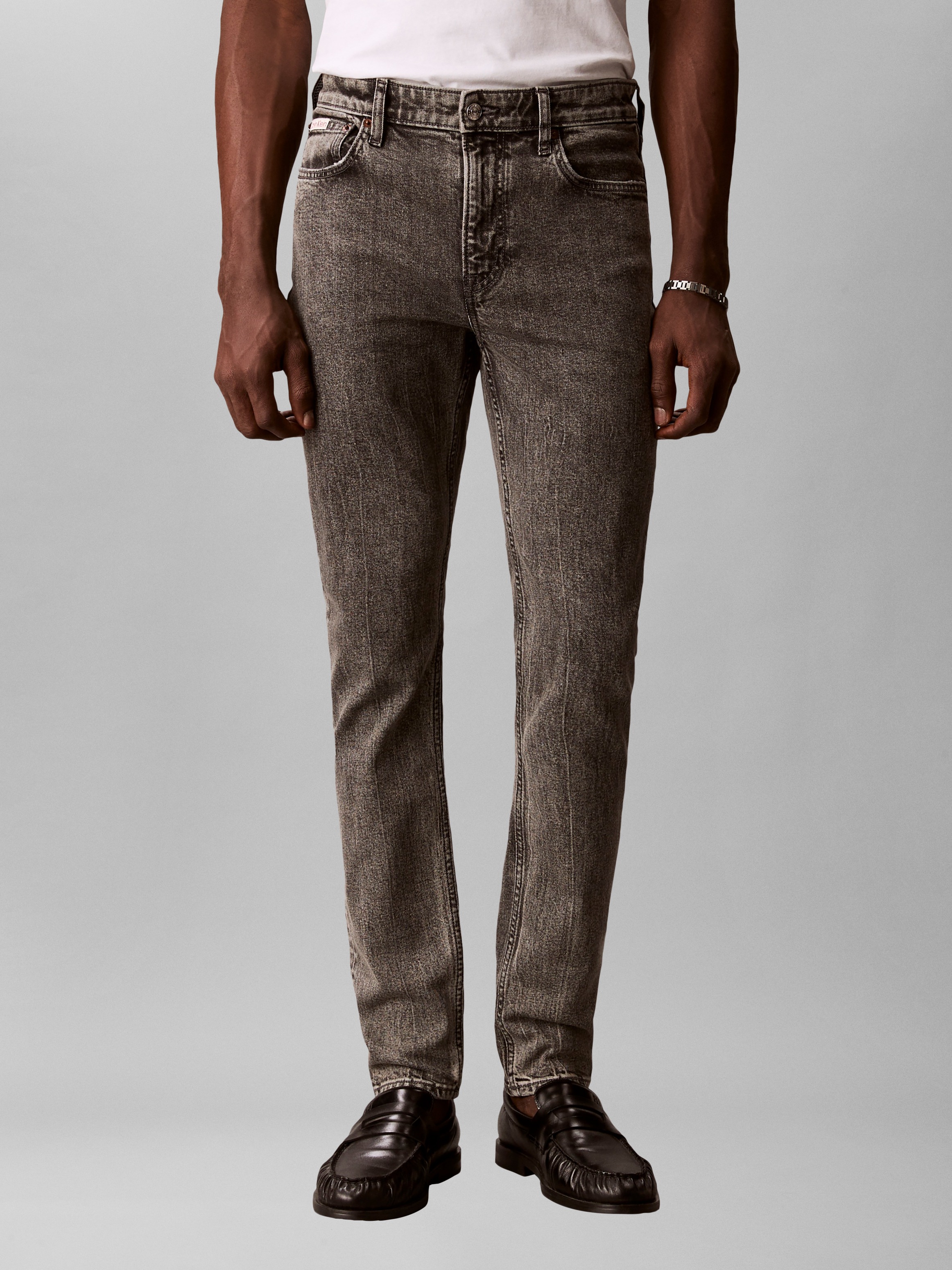 Image of Calvin Klein "SLIM TAPER" mit Markenlabel