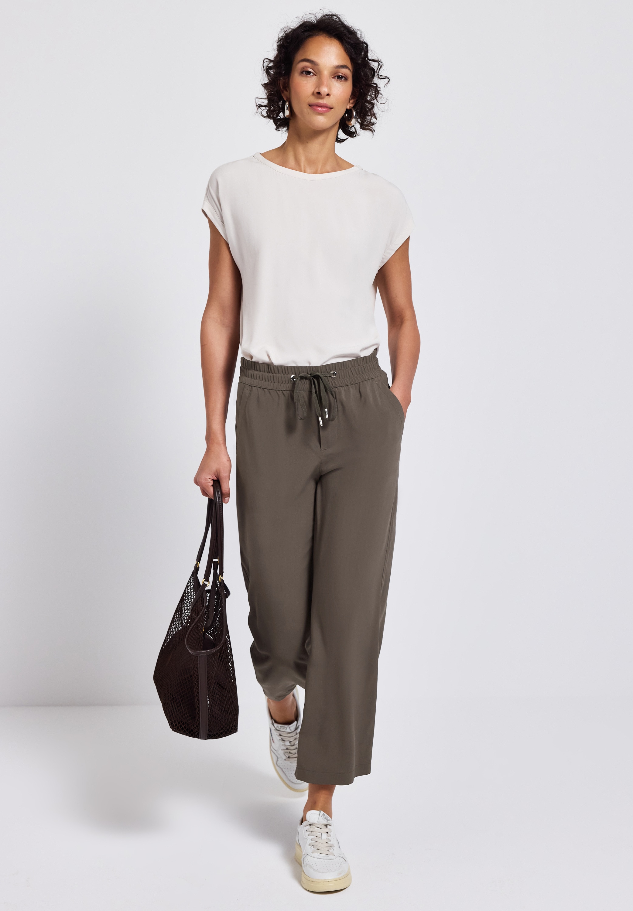 STREET ONE Stoffhose »Style Emee«, Sommerhose mit elastischem Bund mit Tunnelzug
