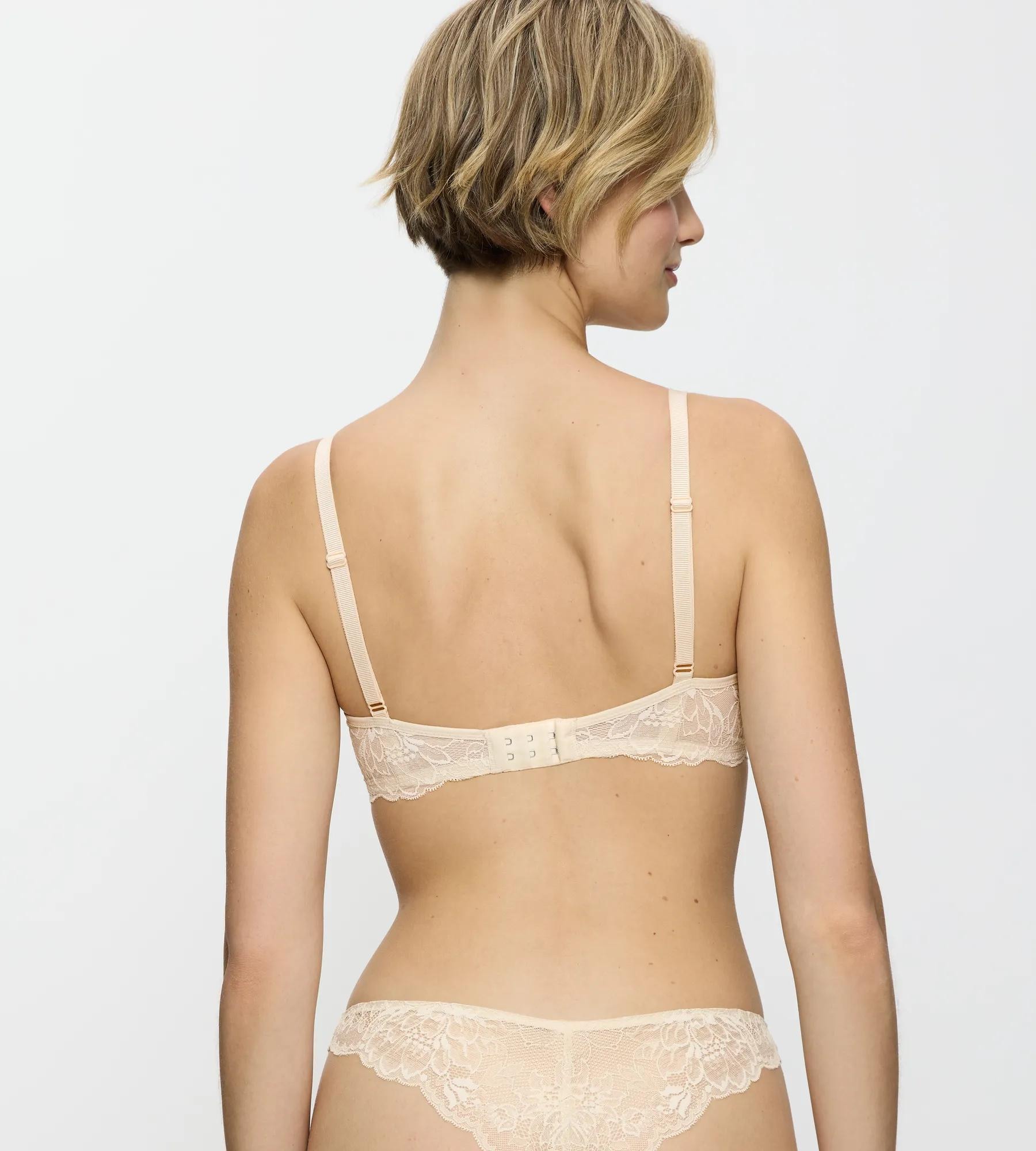 Triumph Soutien-gorge à armatures »Amourette Charm« dentelle stretch élégante, douce, bonnets légèrement doublés
