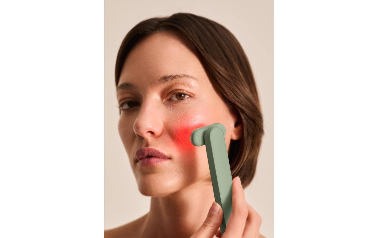 SKINCARE LED WAND 4 in 1 - Baguette faciale LED 4-en-1 avec technologie EMS - Sauge