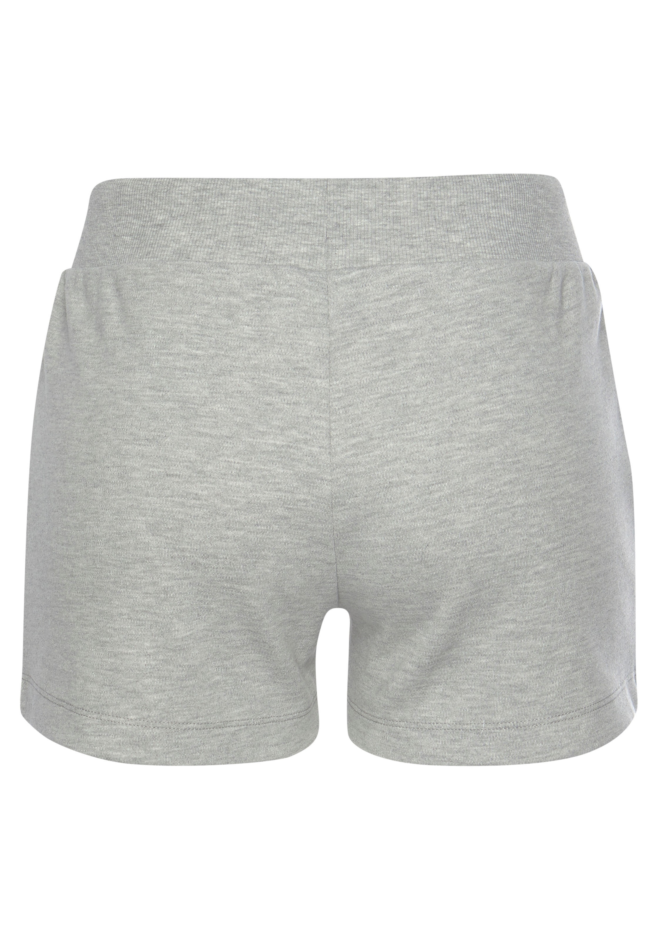 Bench. Loungewear Relaxshorts, mit kleiner glänzenden Logostickerei, Loungeanzug