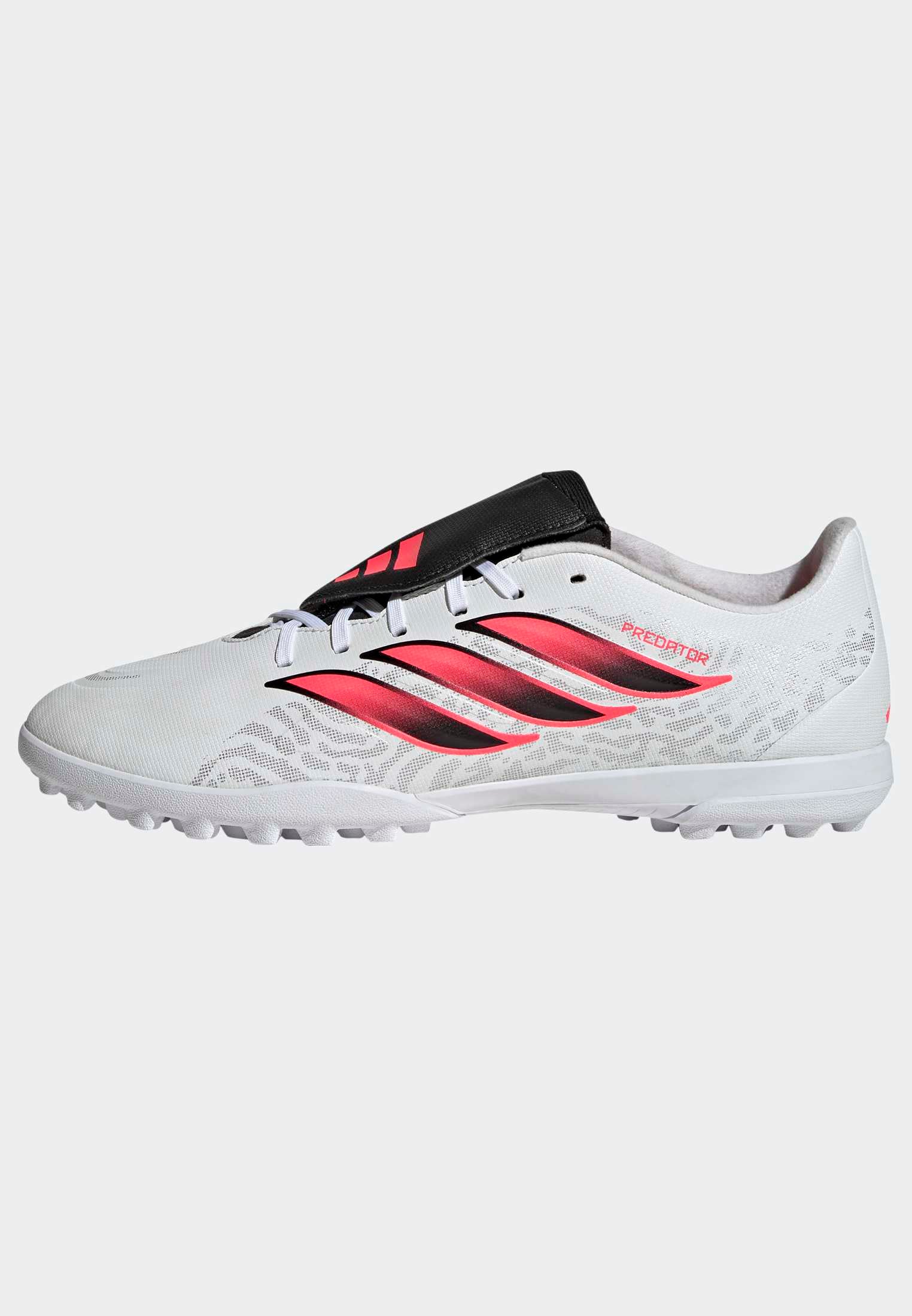 adidas Performance Chaussure de football »PREDATOR CLUB , HYBRIDRASEN, UMSCHLAGBARE ZUNGE«  pour terrains synthétiques durs