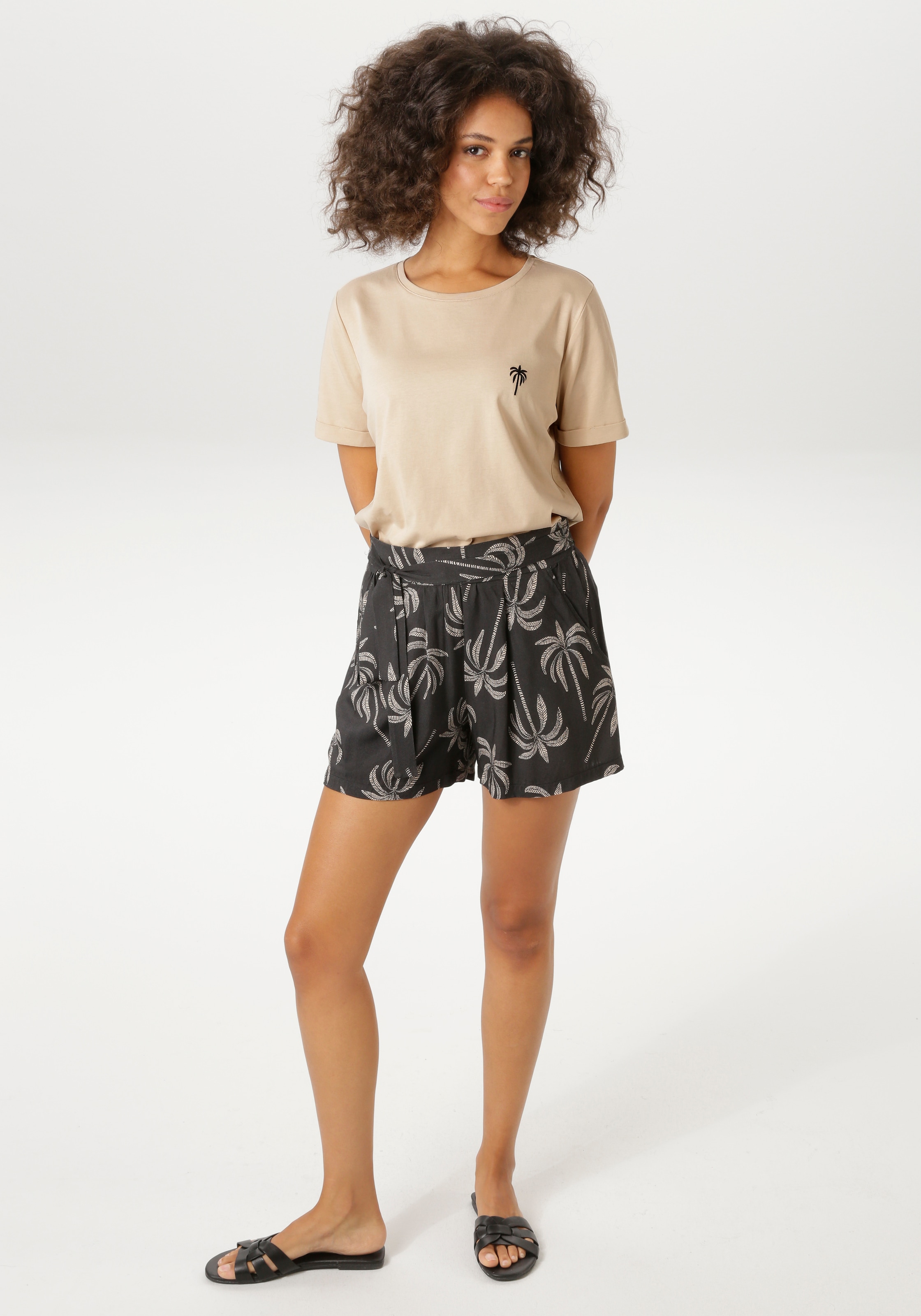 Aniston CASUAL T-Shirt mit aufgestickter Palme