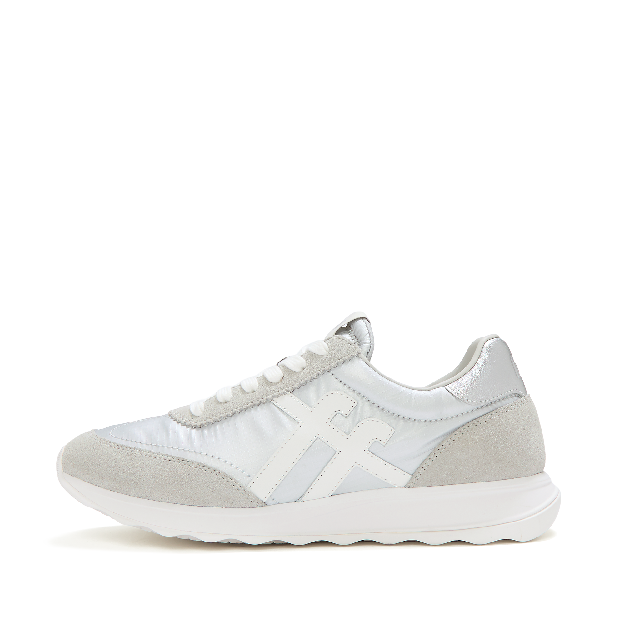 Fitflop Sneaker »RETRO-Q FF METALLIC-FABRIC/SUEDE SNEAKERS«  Freizeitschuh, Halbschuh, Schnürschuh mit Low Profile Sohle