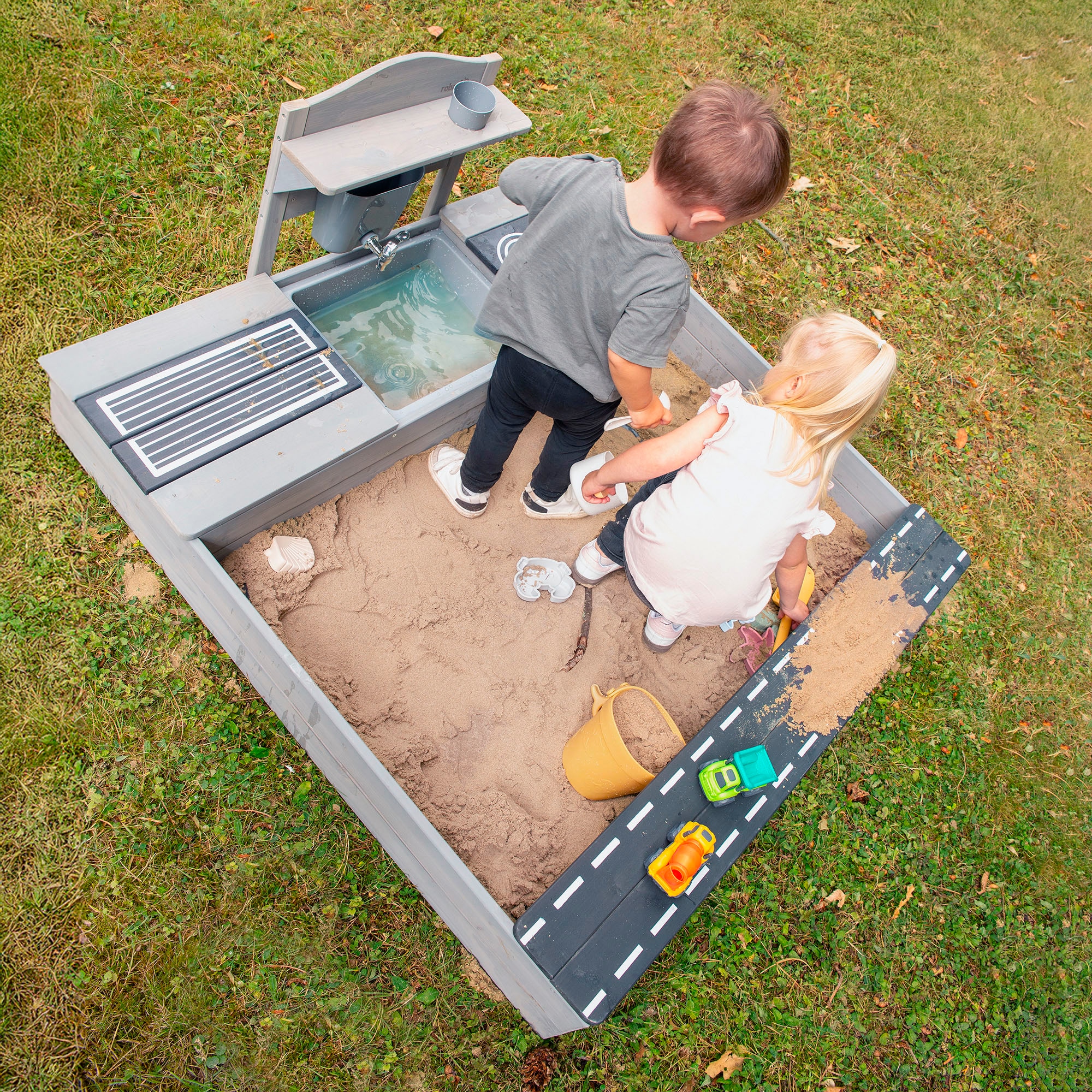 roba® Sandkasten »117 x 118 x 54 cm, mit Matschküche, grau« FSC® - schützt Wald