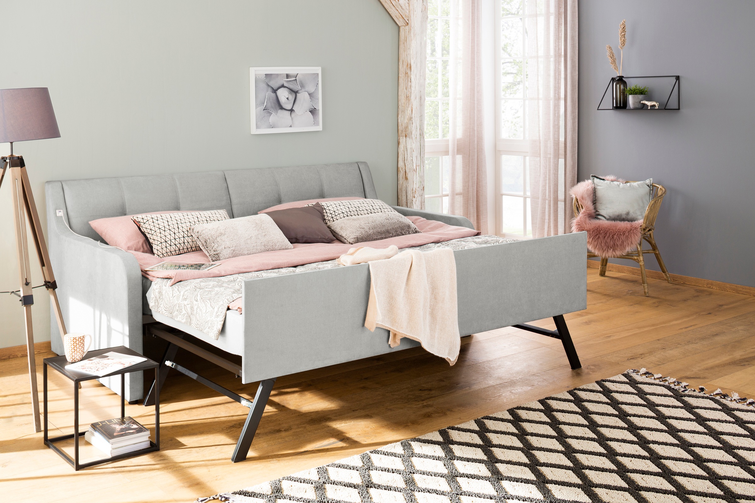 Image of Home affaire Polsterbett »Frenzi«, Beine Chrom goldfarben, mit zweiter ausziehbarer Liegefläche, doppelter USB-Anschluss an linker Seite bei Ackermann Versand Schweiz