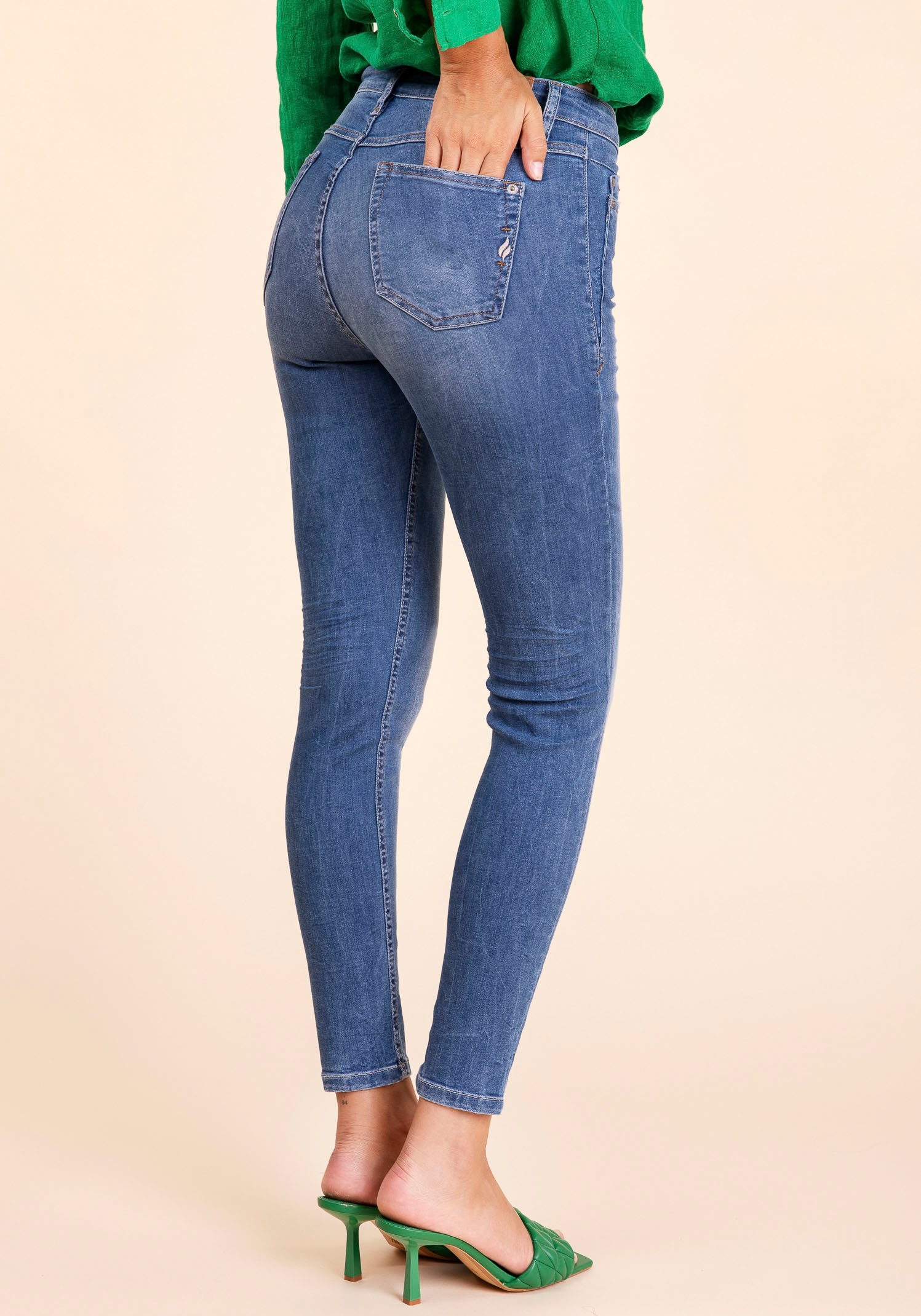 BLUE FIRE Skinny-fit-Jeans »SKINNY HIGH RISE«, perfekter Sitz durch Elasthan-Anteil