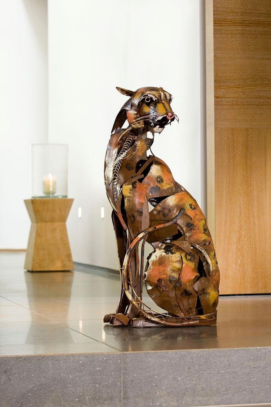 Image of GILDE GALLERY Tierfigur »Skulptur Serengeti Hunter«, (1 St.), Höhe 90 cm, handgefertigt, Wohnzimmer bei Ackermann Versand Schweiz