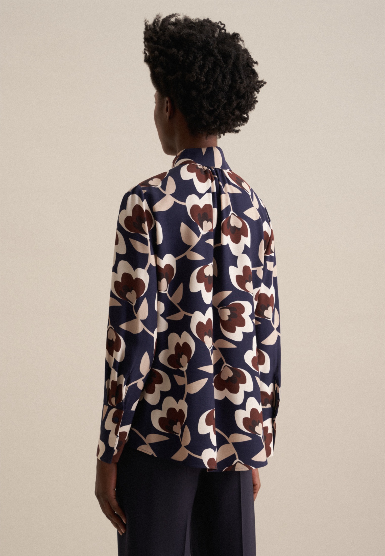 seidensticker Hemdbluse »Schwarze Rose« 1/1 Kragen Druck