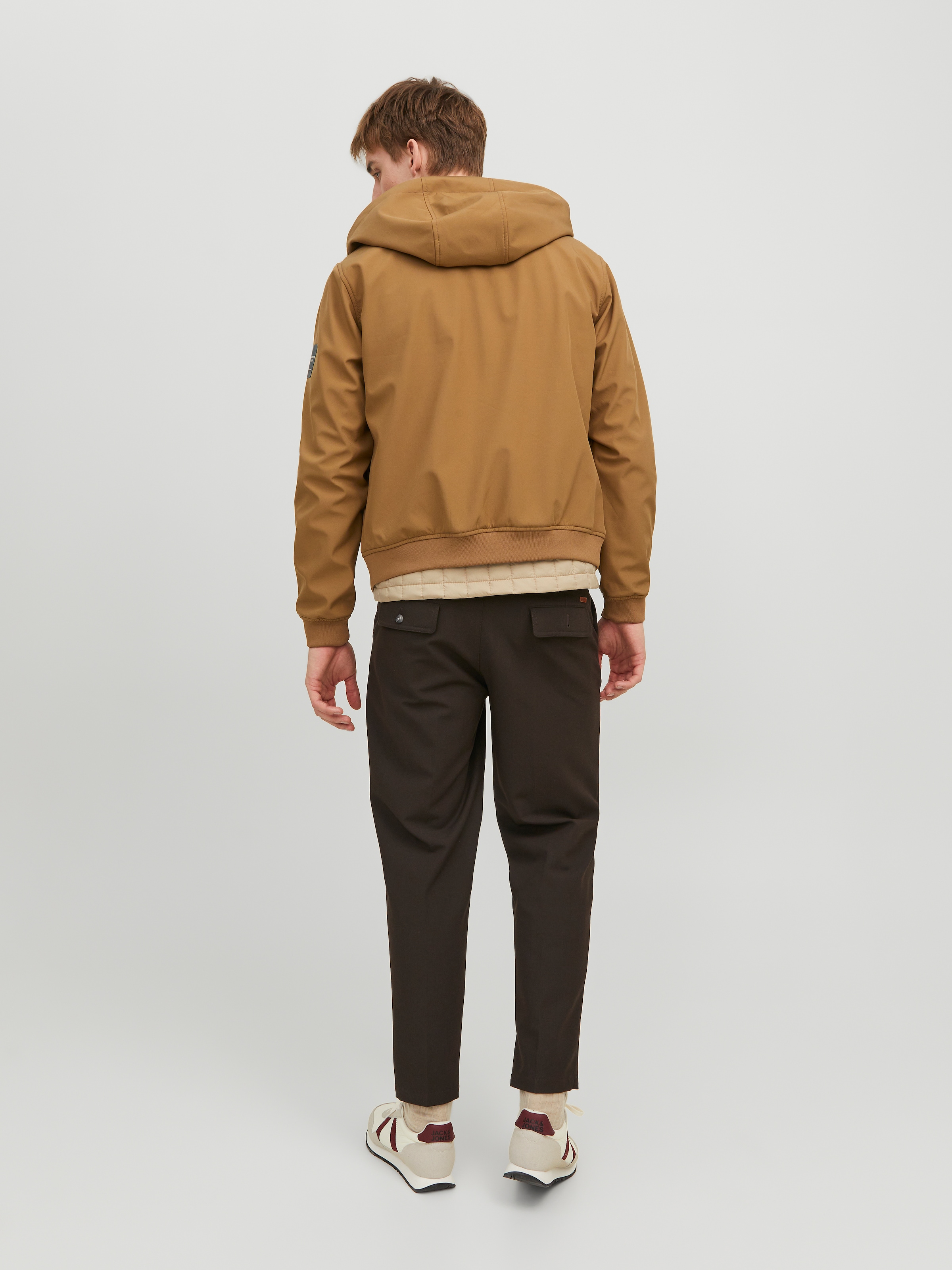 Jack & Jones Veste softshell »JJEBASIC mit wasserabweisender Funktion« avec capuche fibre synthétique, coupe régulière