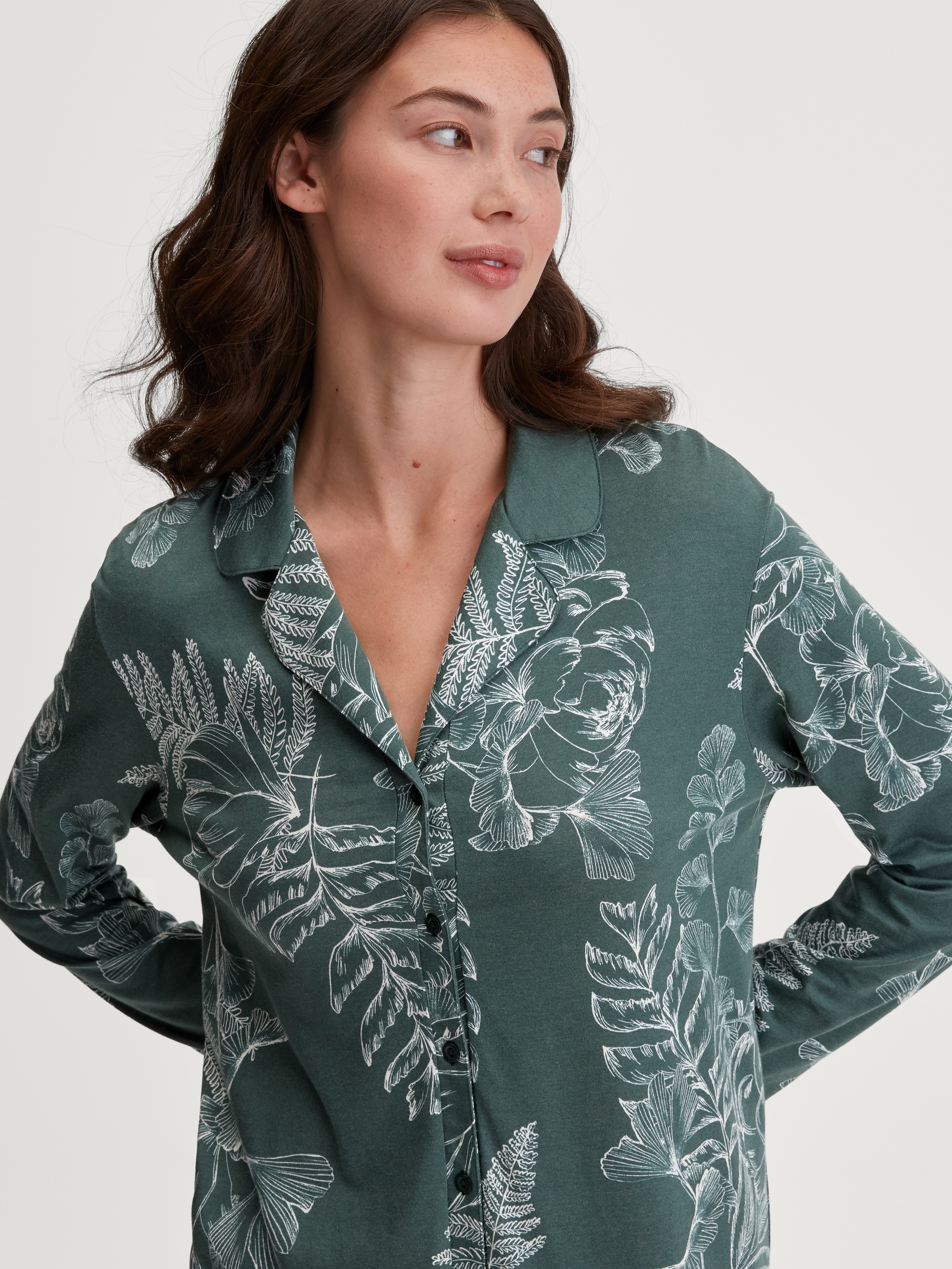 CALIDA Nachthemd »Favourites Glow«, Knopfleiste, Single Jersey Qualität, weich, floraler Print