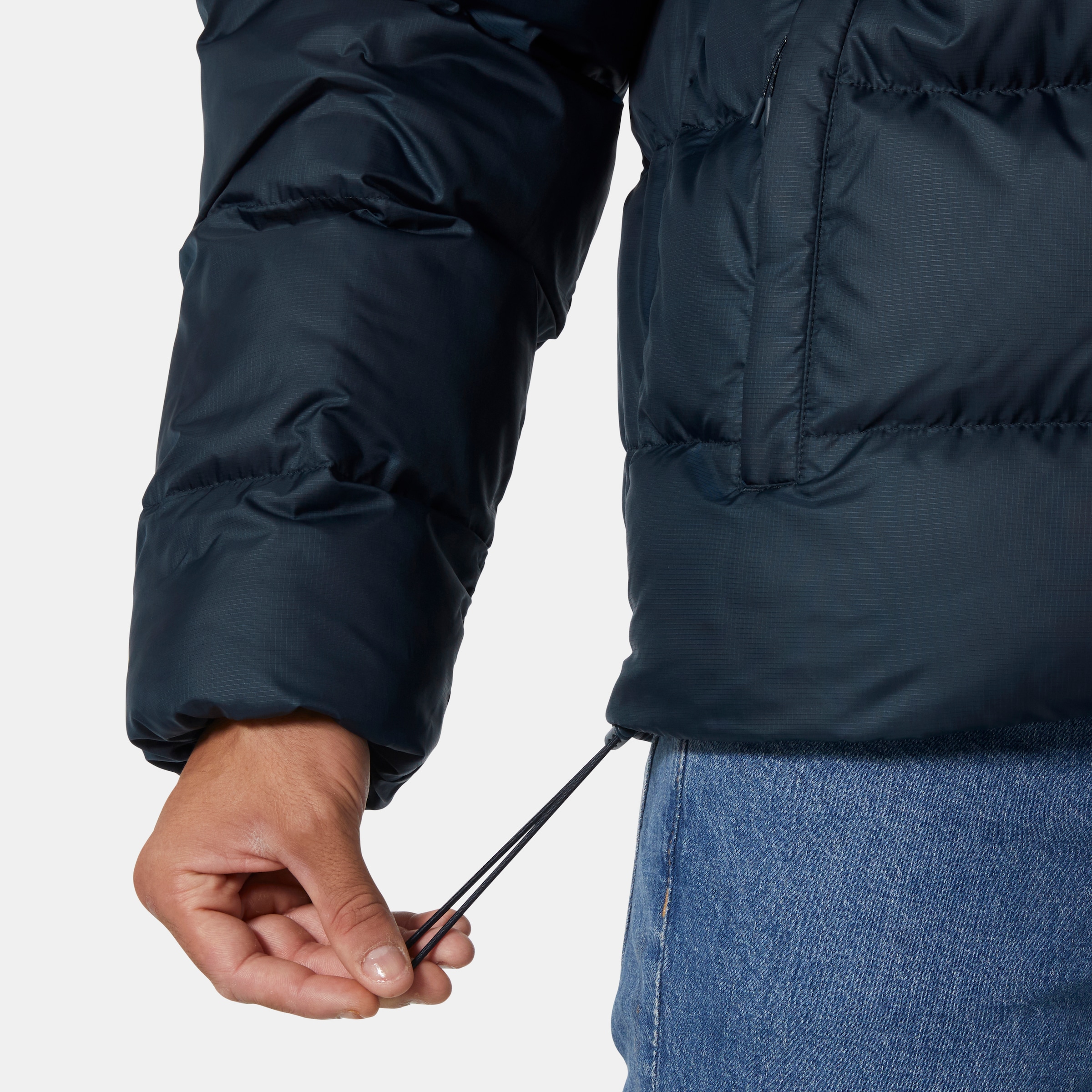 Helly Hansen Steppjacke »ACTIVE PUFFY JACKET« mit Kapuze wärmeisolierende Synthetik-Wattierung, windabweisend