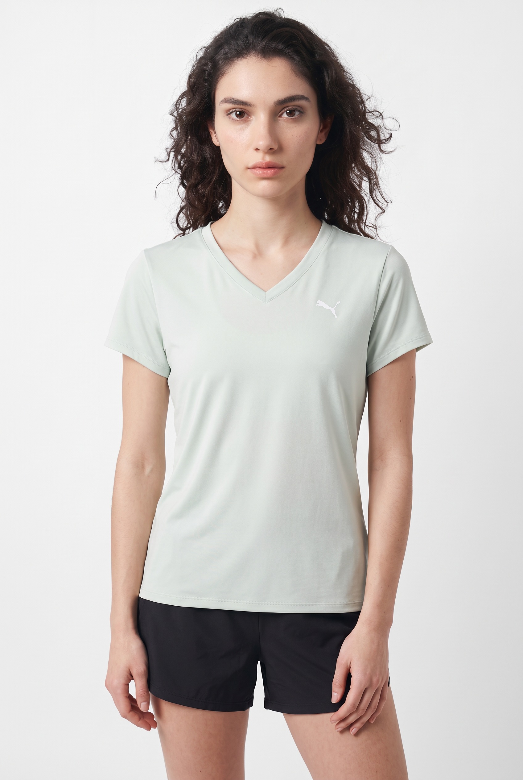 PUMA T-shirt d'entraînement »W TAD ESSENTIAL VNECK TEE« avec technologie DryCELL, col en V ajusté, manches courtes