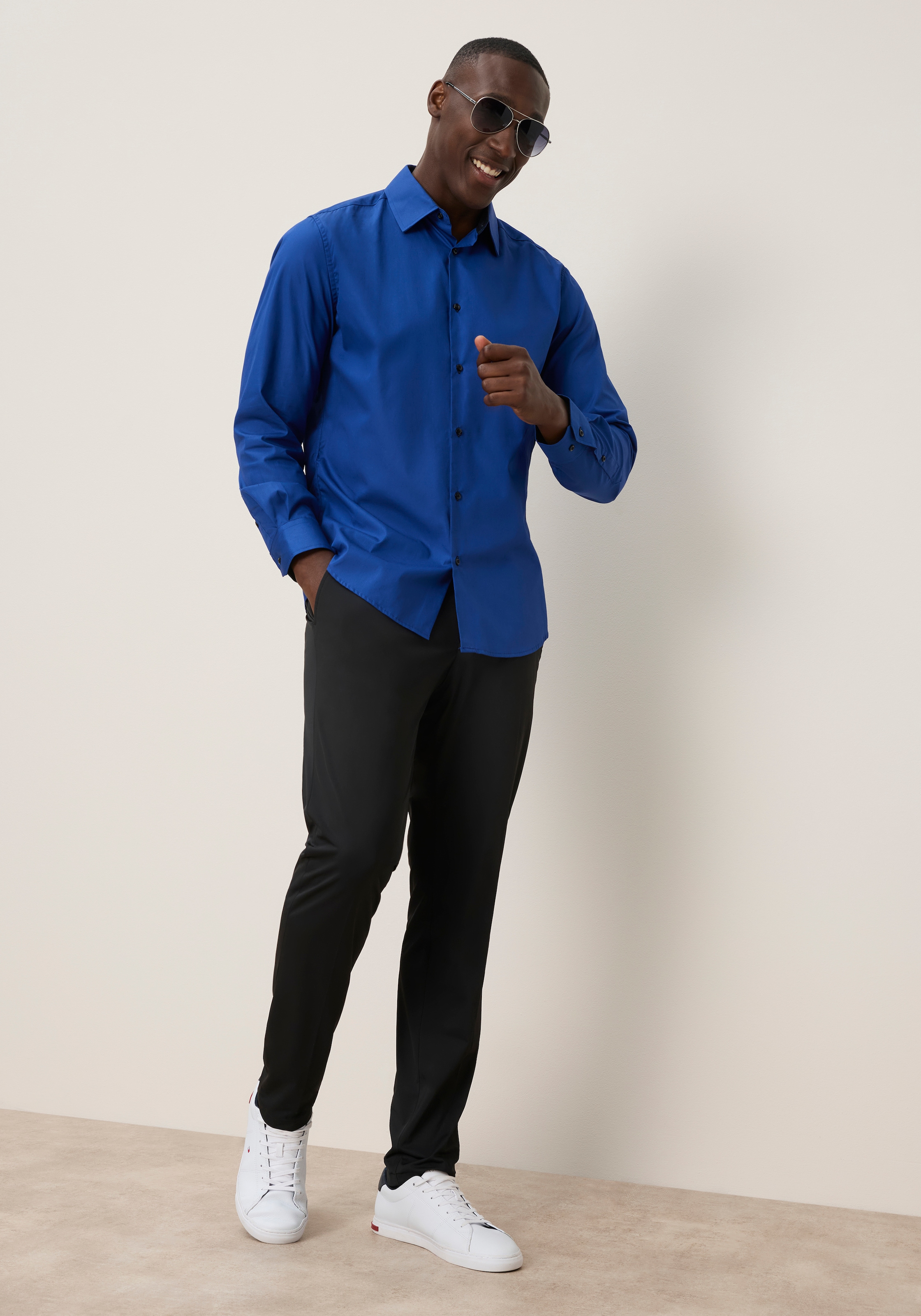 Bruno Banani Chemise à manches longues coupe cintrée, avec col Kent, en coton