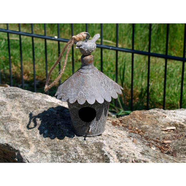 Finde Ambiente Haus Vogelhaus, zum hängen aus Metall - rund Outdoor  geeignet auf