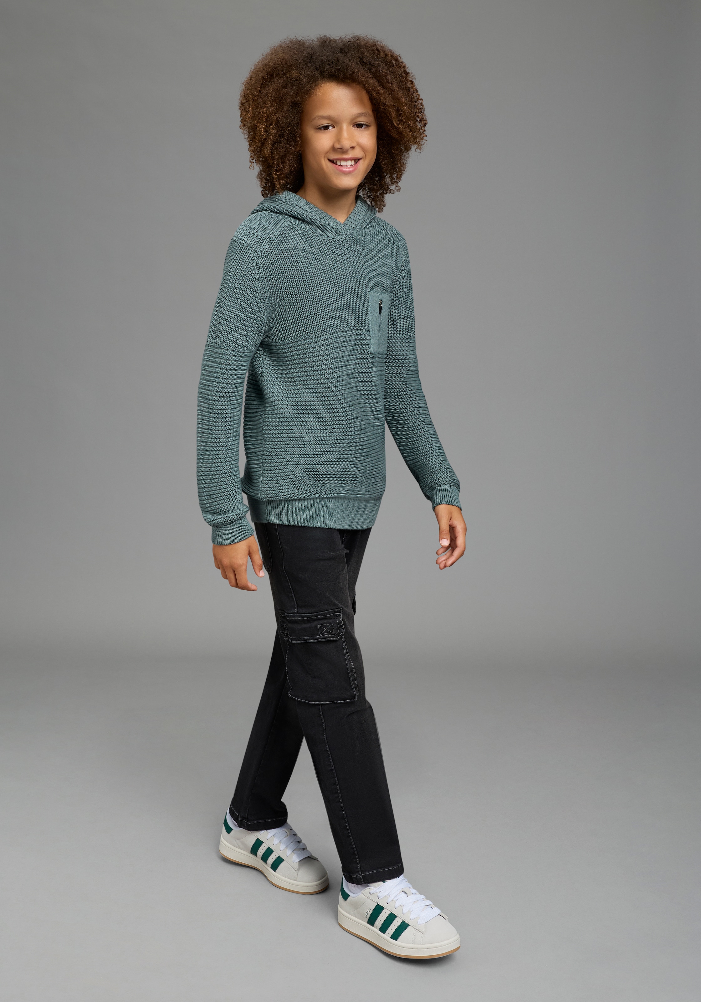 Bruno Banani Pull en tricot »Kapuzen-Strickpullover mit BRUNO BANANI Badge« pull en tricot côtelé, avec capuche et poche sur la poitrine