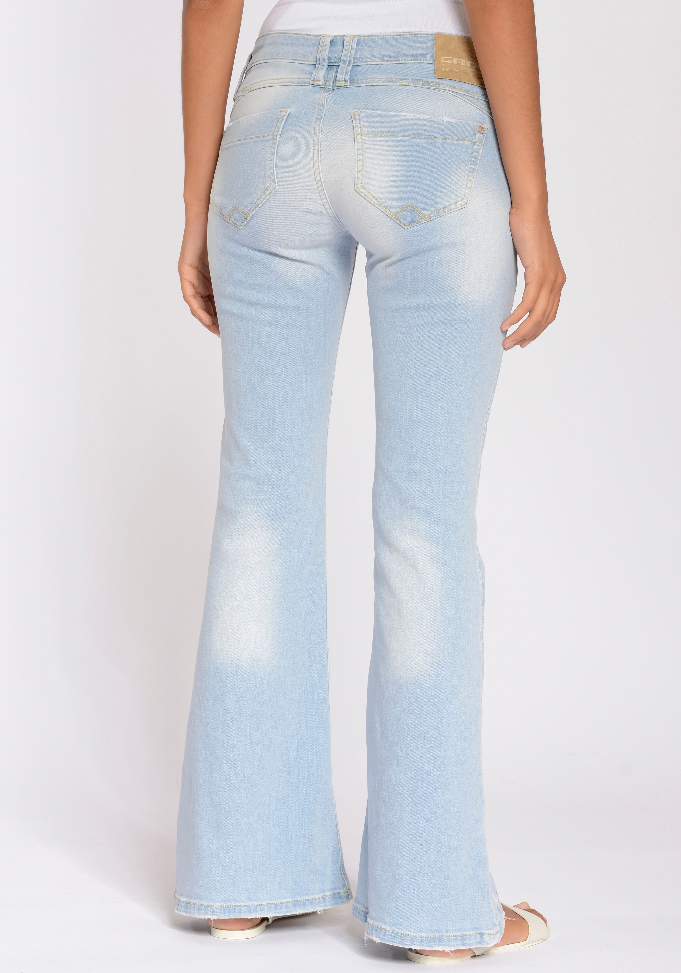 an 5-Pocket Style GANG der Acheter Bootcut-Jeans »94NIKITA Coinpocket mit FLARED«, simplement Zipper