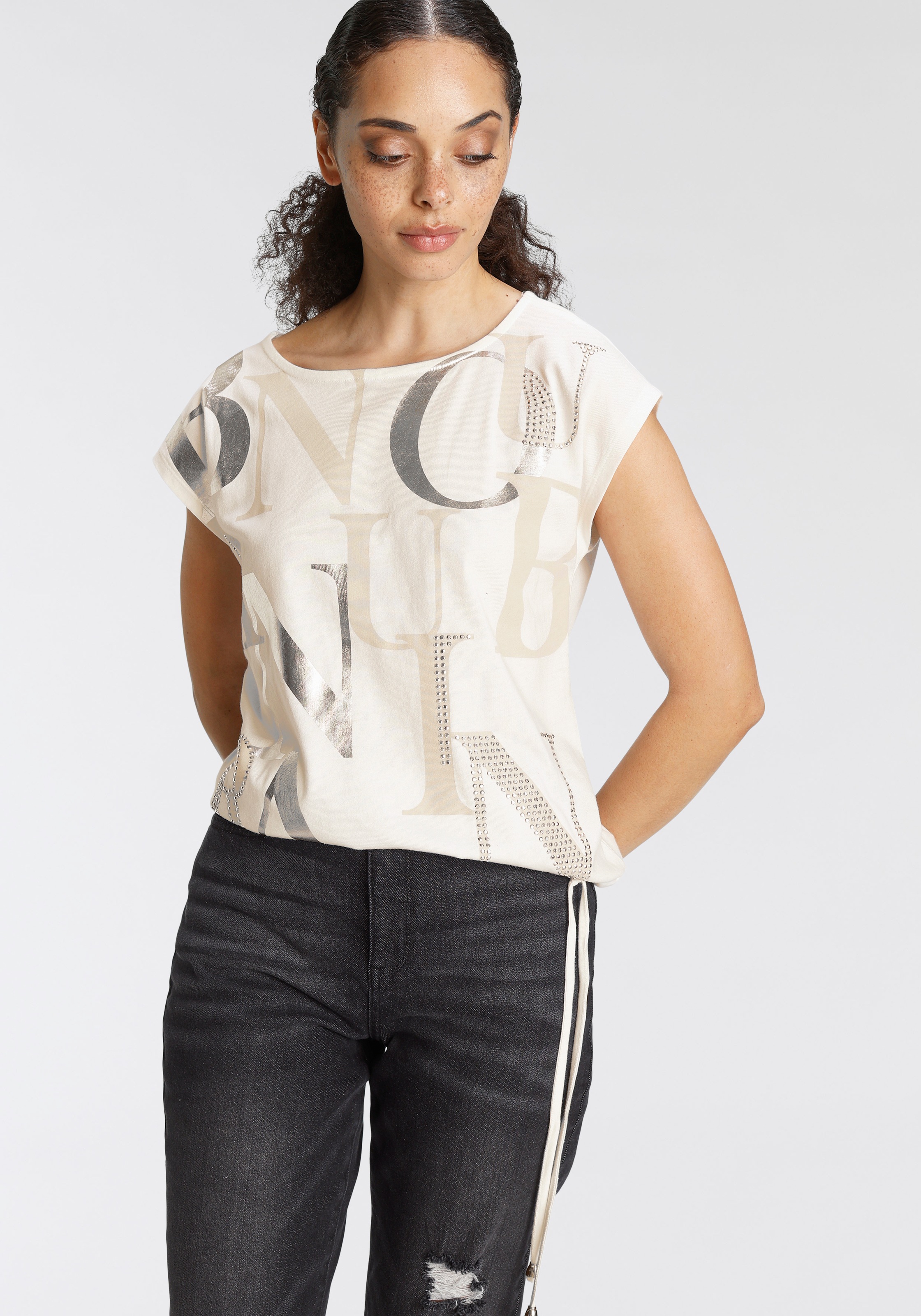 Image of Bruno Banani T-Shirt, grosser Front-Print NEUE KOLLEKTION bei Ackermann Versand Schweiz