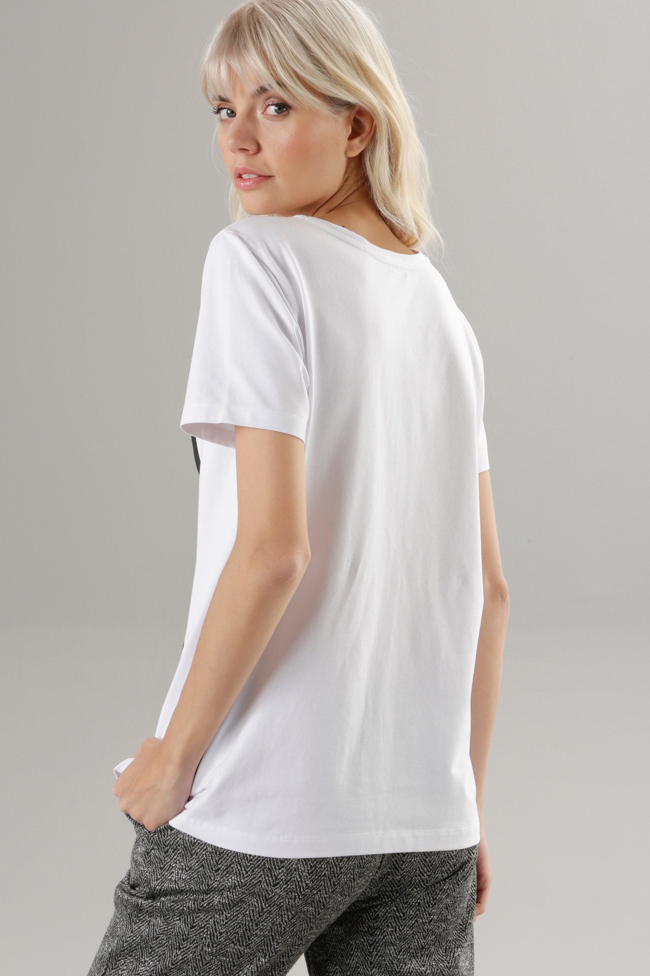 Aniston SELECTED T-Shirt, mit auf verziert Strasssteinen versandkostenfrei