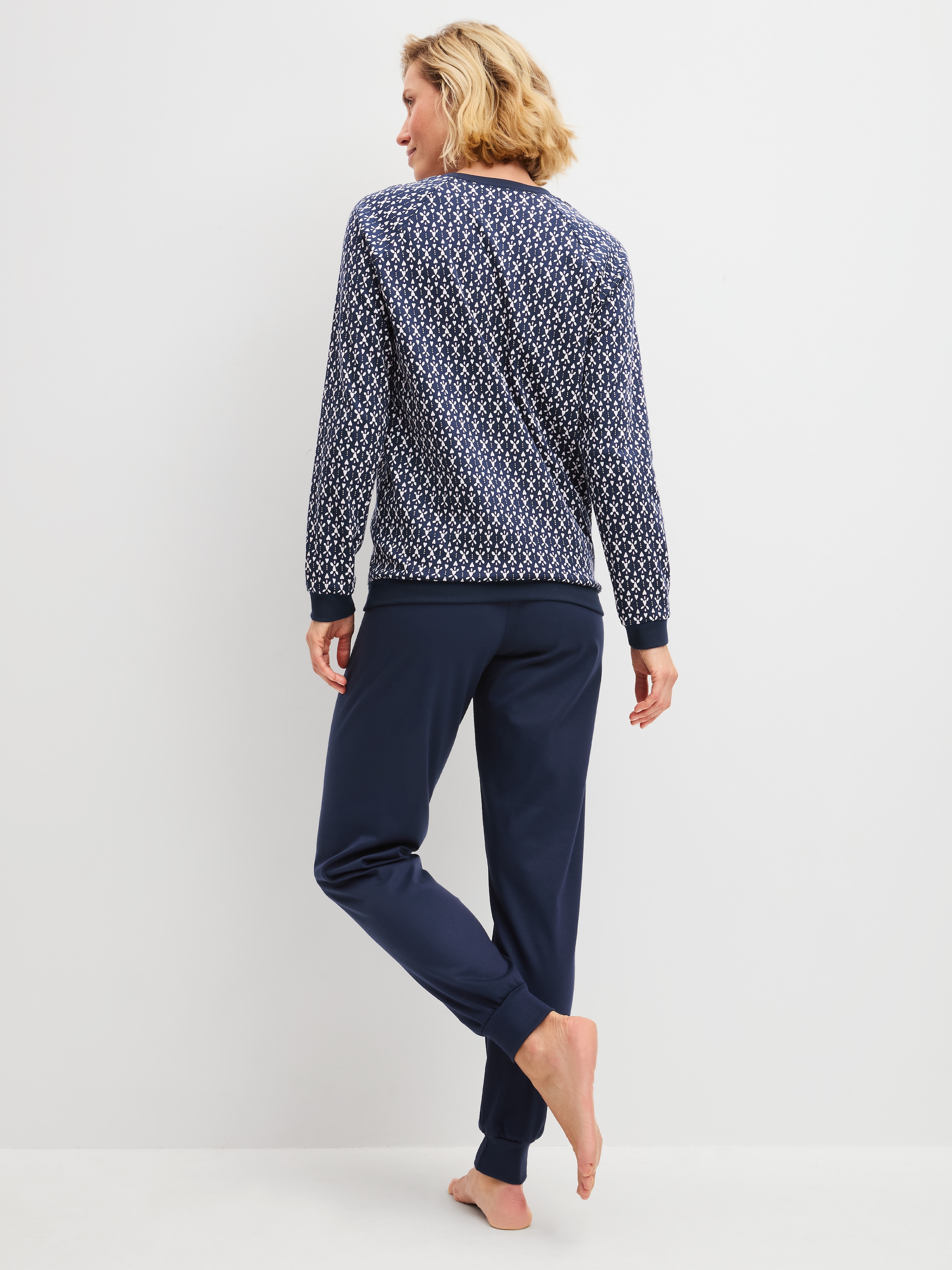CALIDA Schlafanzug »Midnight Hearts« 2 mit Bündchen und Rundhalsausschnitt