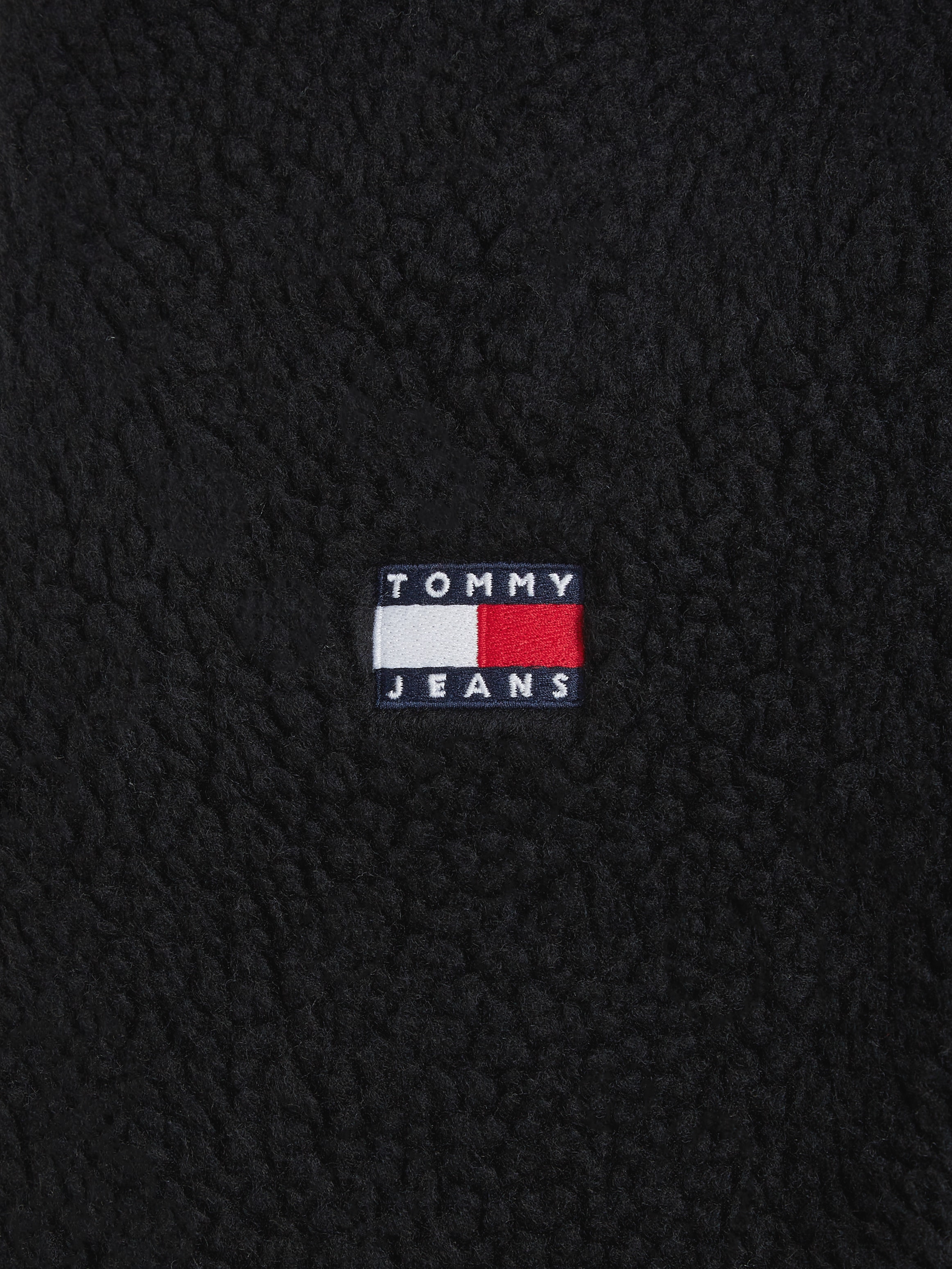 Tommy Jeans Sweatjacke »TJM REG BADGE TEDDY ZIP TRU EXT«, mit Logopatch