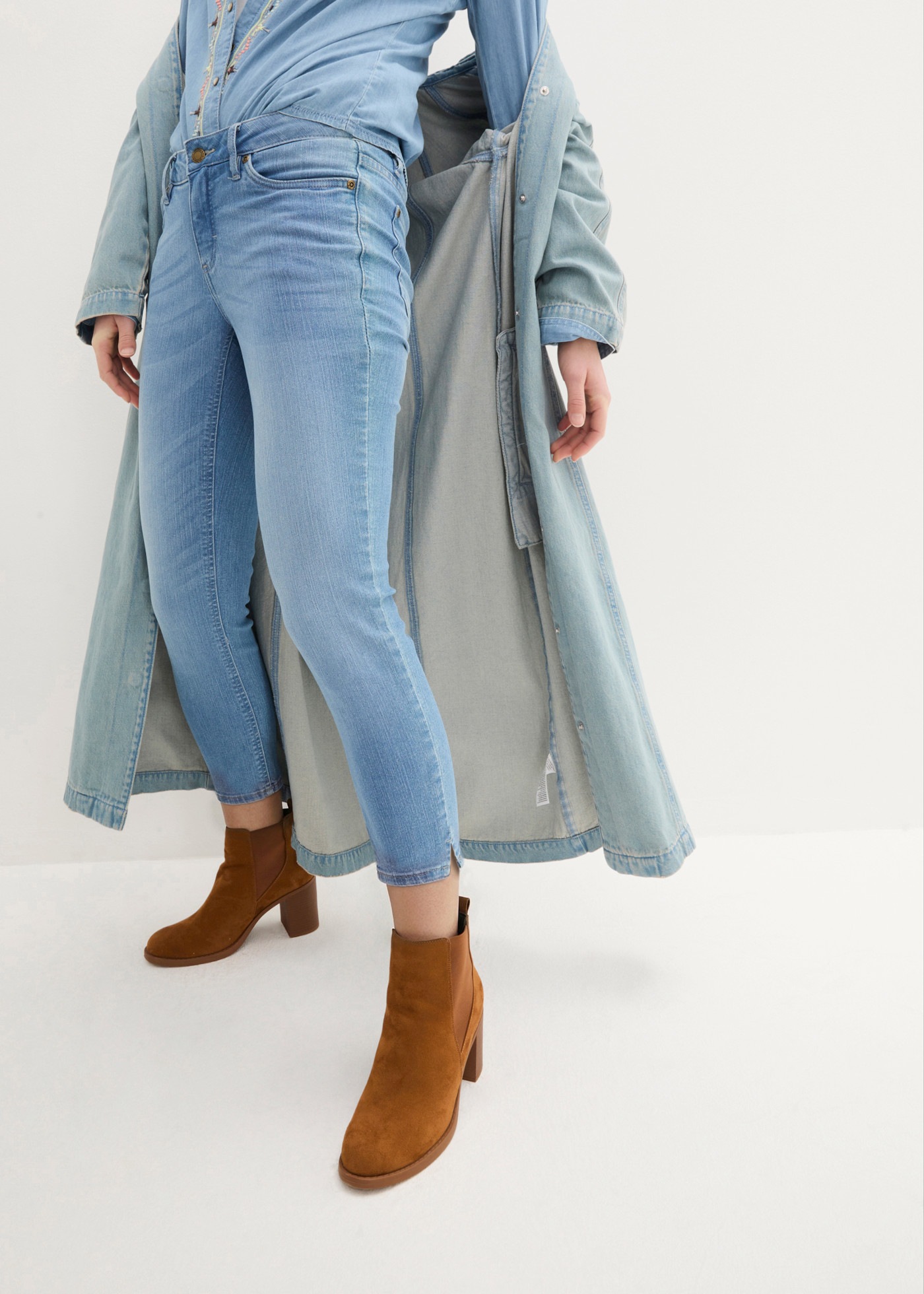 Image of bonprix 7/8-Jeans mit Used-Effekt, schmale Passform, 7/8-Länge, aus Stretch-Material