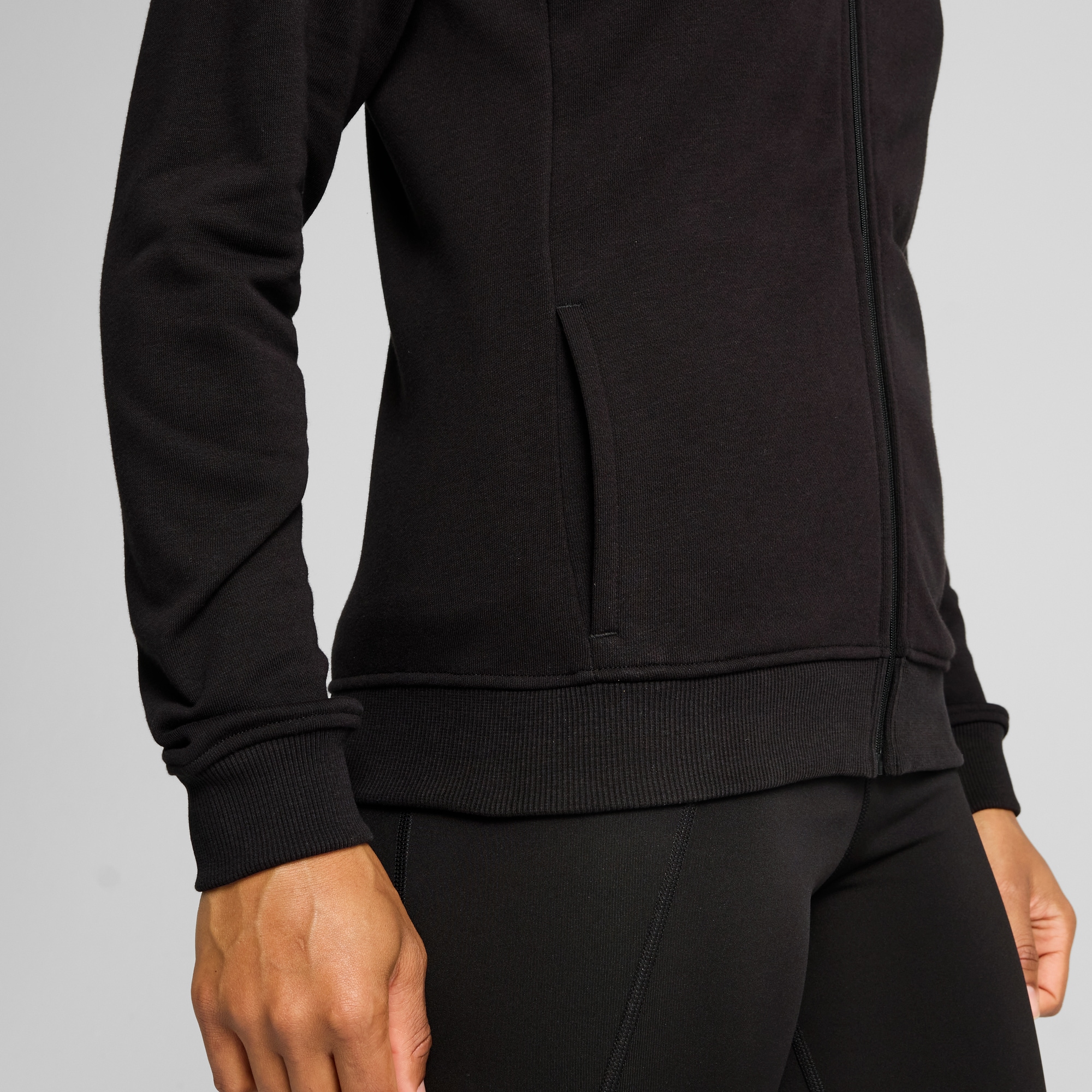 PUMA Kapuzensweatshirt »W TAD ESSENTIAL FT FZ«