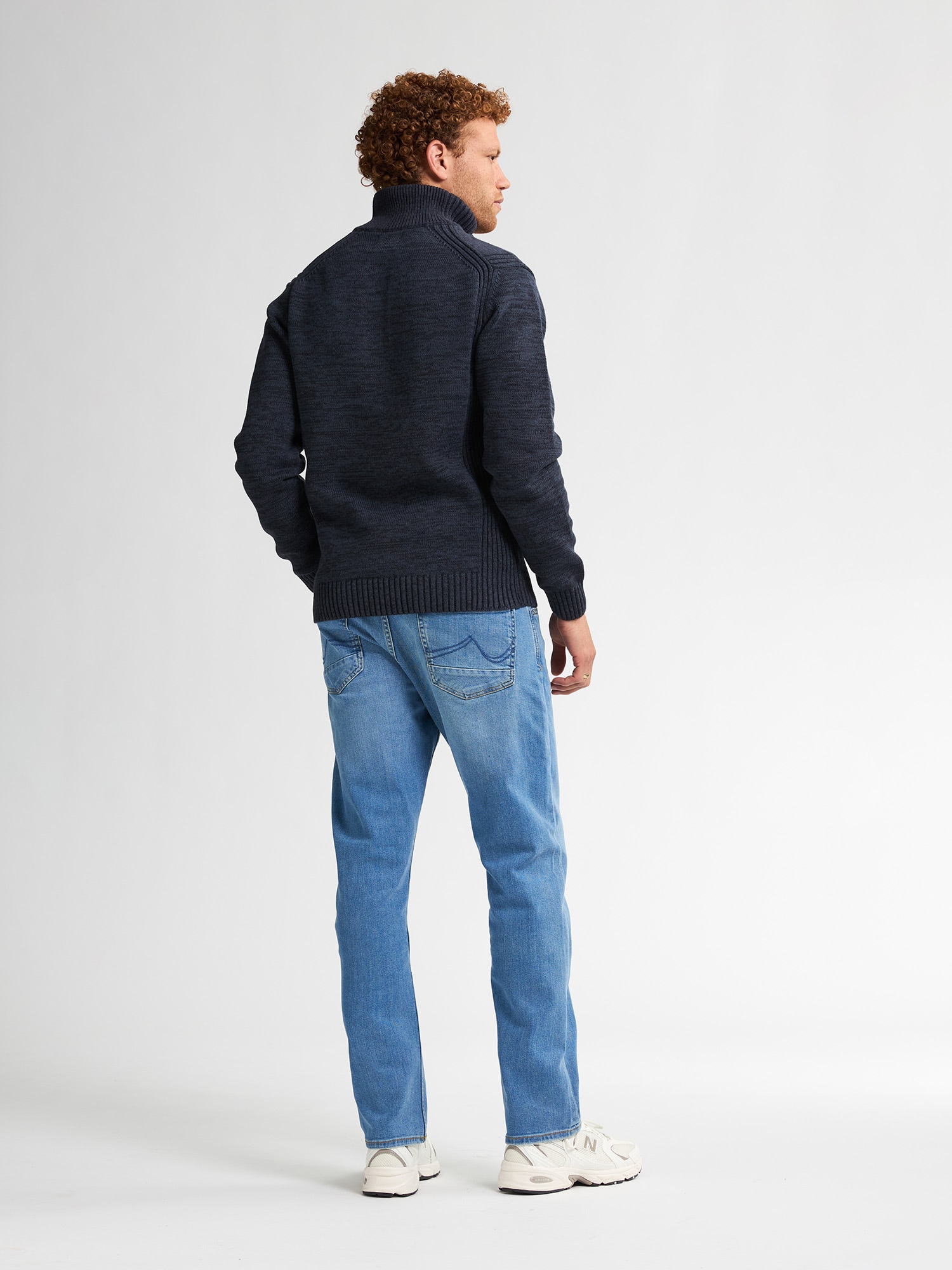 Petrol Industries Troyer Kragen mit Reiss- und Knopfverschluss