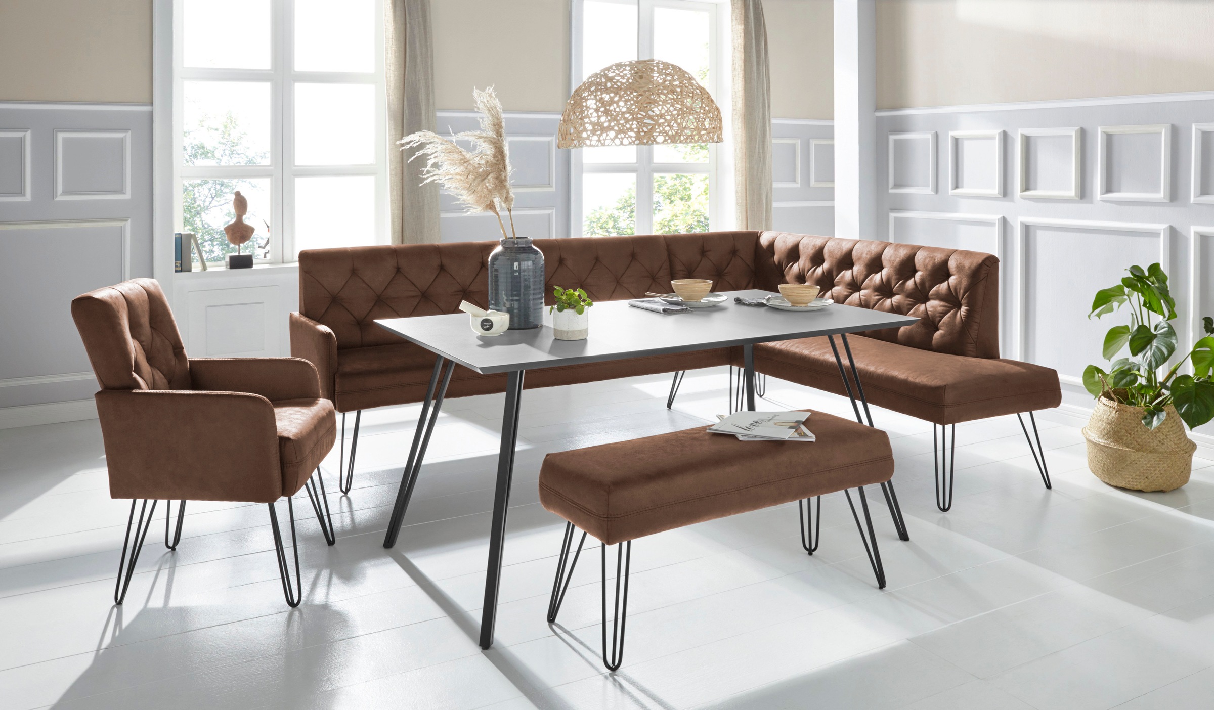 exxpo - sofa fashion Eckbank »Doppio, Chesterfield Optik, komfortabel und bequem, hohe Designfüsse«, Frei im Raum stellbar