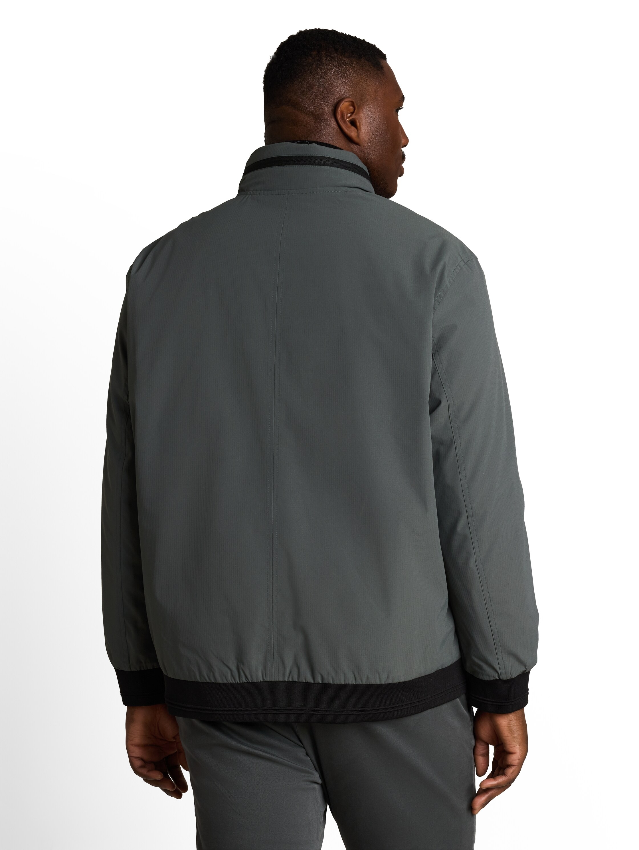 TOM TAILOR PLUS Blouson mit Kapuze mit Stehkragen und Reissverschluss / Grosse Grössen