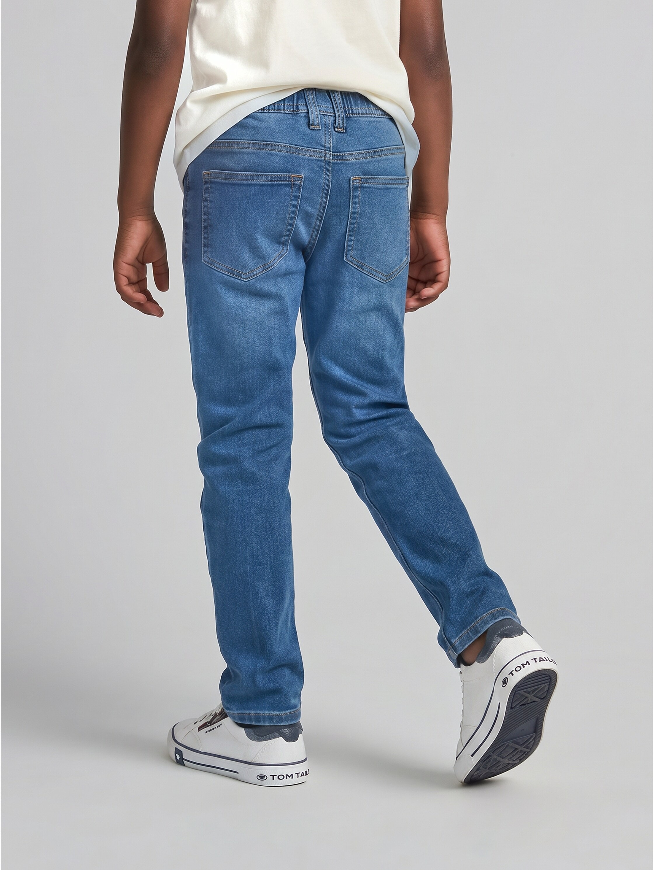 TOM TAILOR Jeans à 5 poches en coupe Slim Fit avec stretch