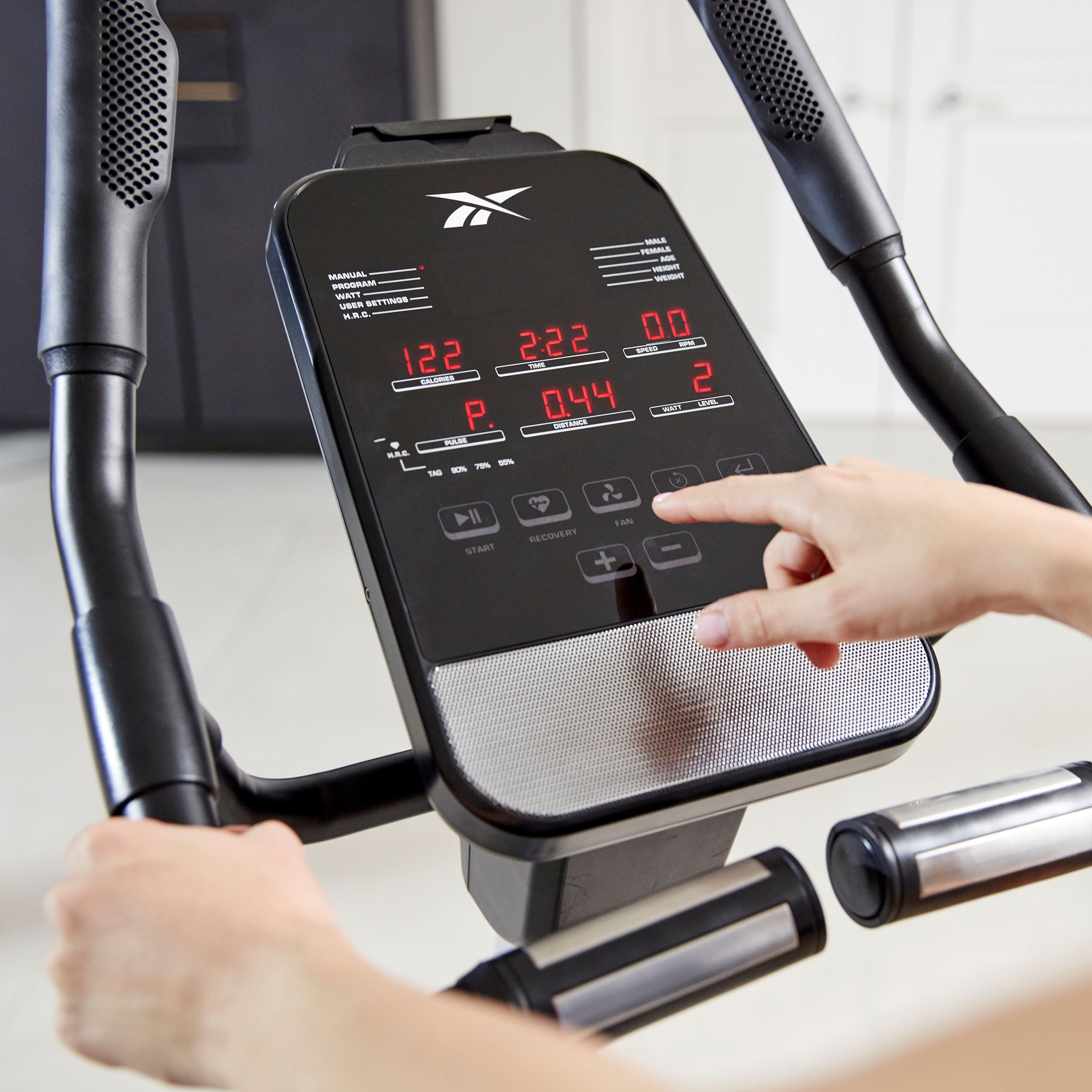 Reebok Ergometer »SL8.0 Fahrrad-Ergometer«, Schwungmasse ca. 10 kg, 24 Widerstandsstufen