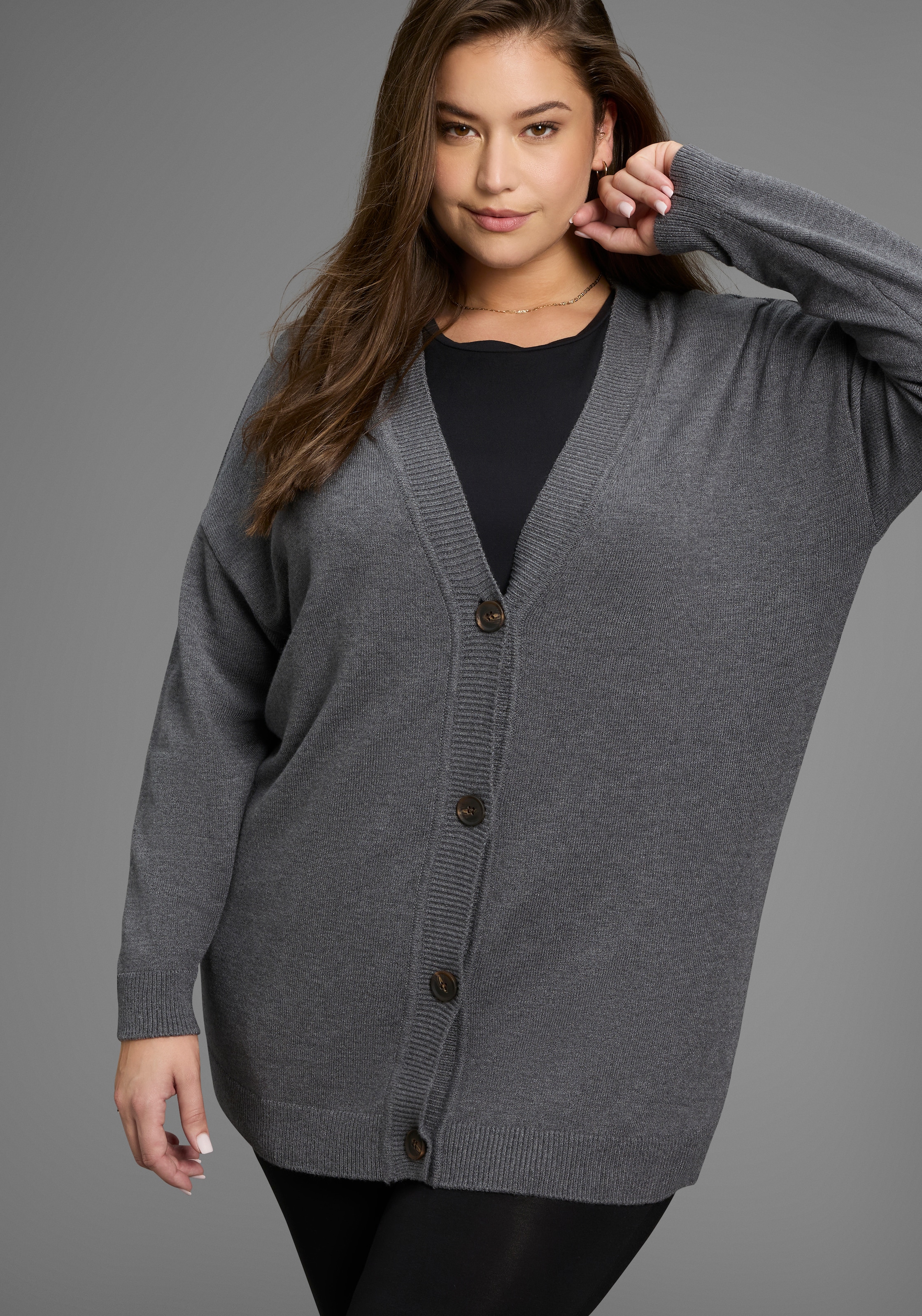 Image of Laura Scott CURVE Strickjacke "Grosse Grössen" in kuscheligem Feinstrick und hüftbedeckender Passform