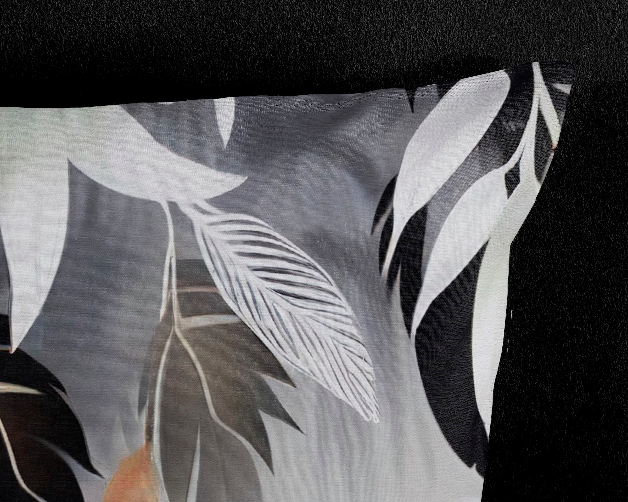 PURE luxury collection Wendebettwäsche »Ross leaves«, Mikrofaser, 135x200, Pflegeleicht, Reissverschluss, Wendeoptik, Grau