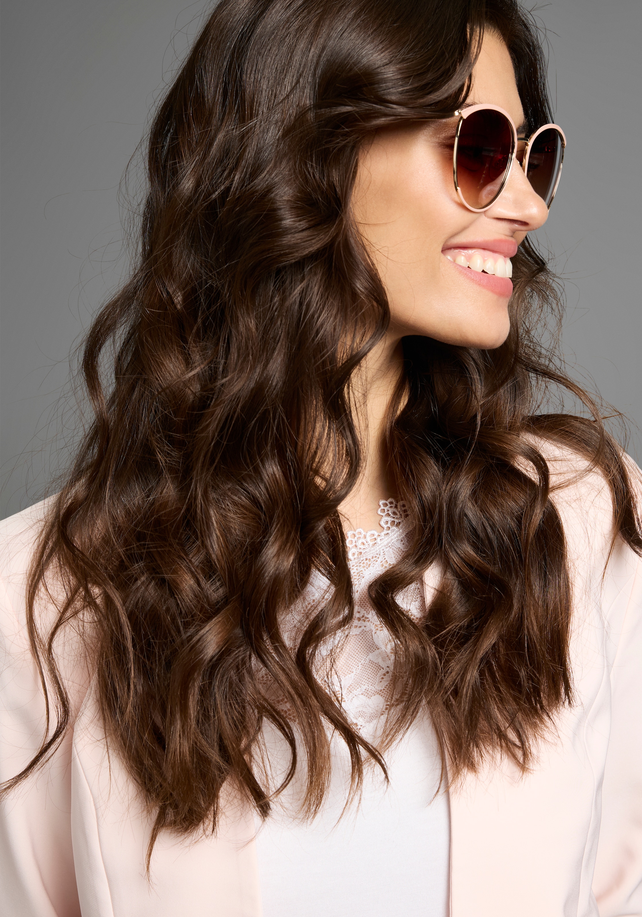Image of Laura Scott Sonnenbrille mit golffarbendem Vollrand und rosa Halbbesatz - NEW